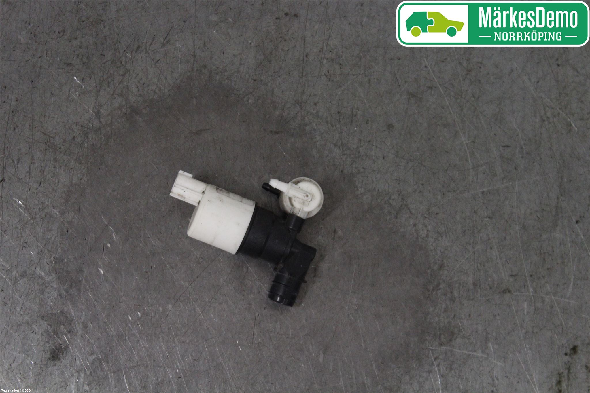 Jaguar F-PACE Spolarpump Vindruta