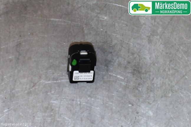 Audi A4/S4 B9 20- Strömställare Spegel