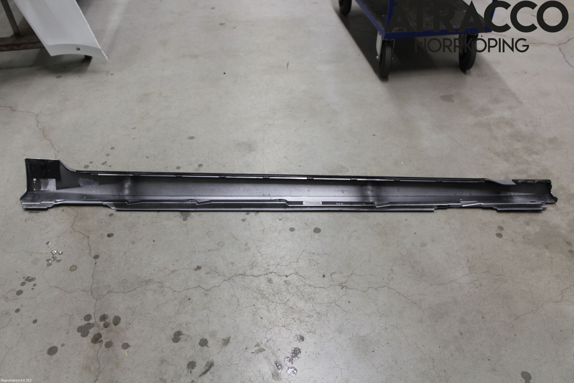 Audi A6 F2/C8 19- Sidokjol Vä