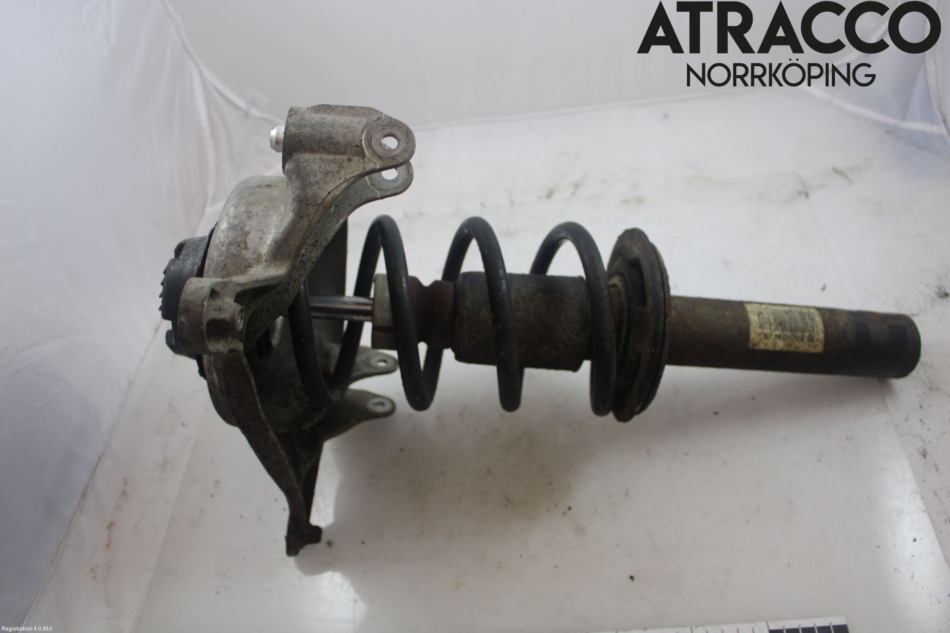 Audi A4 12-15 Fjäderben Fram Vänster