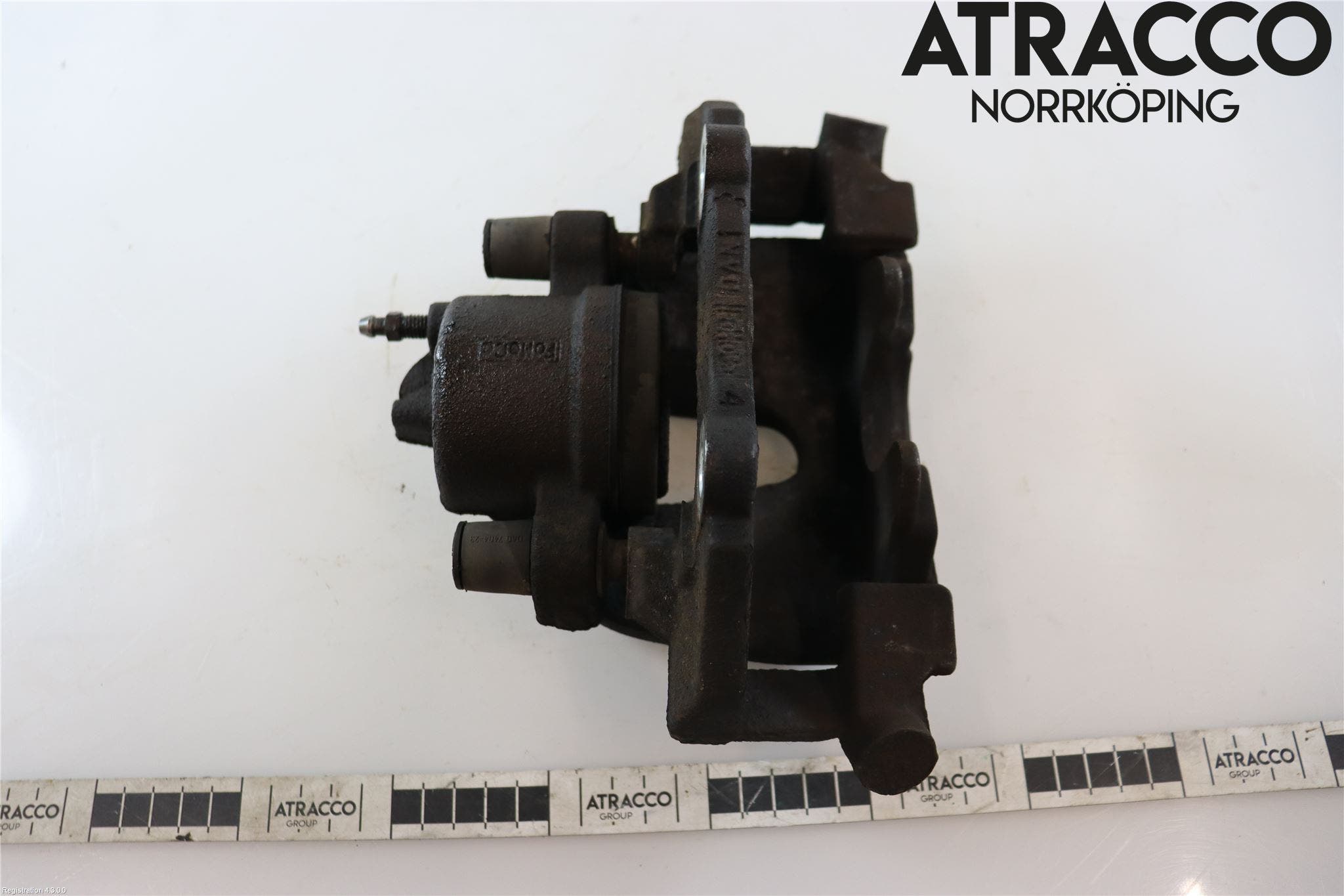 Ford FOCUS 04-07 Bromsok Fram Höger