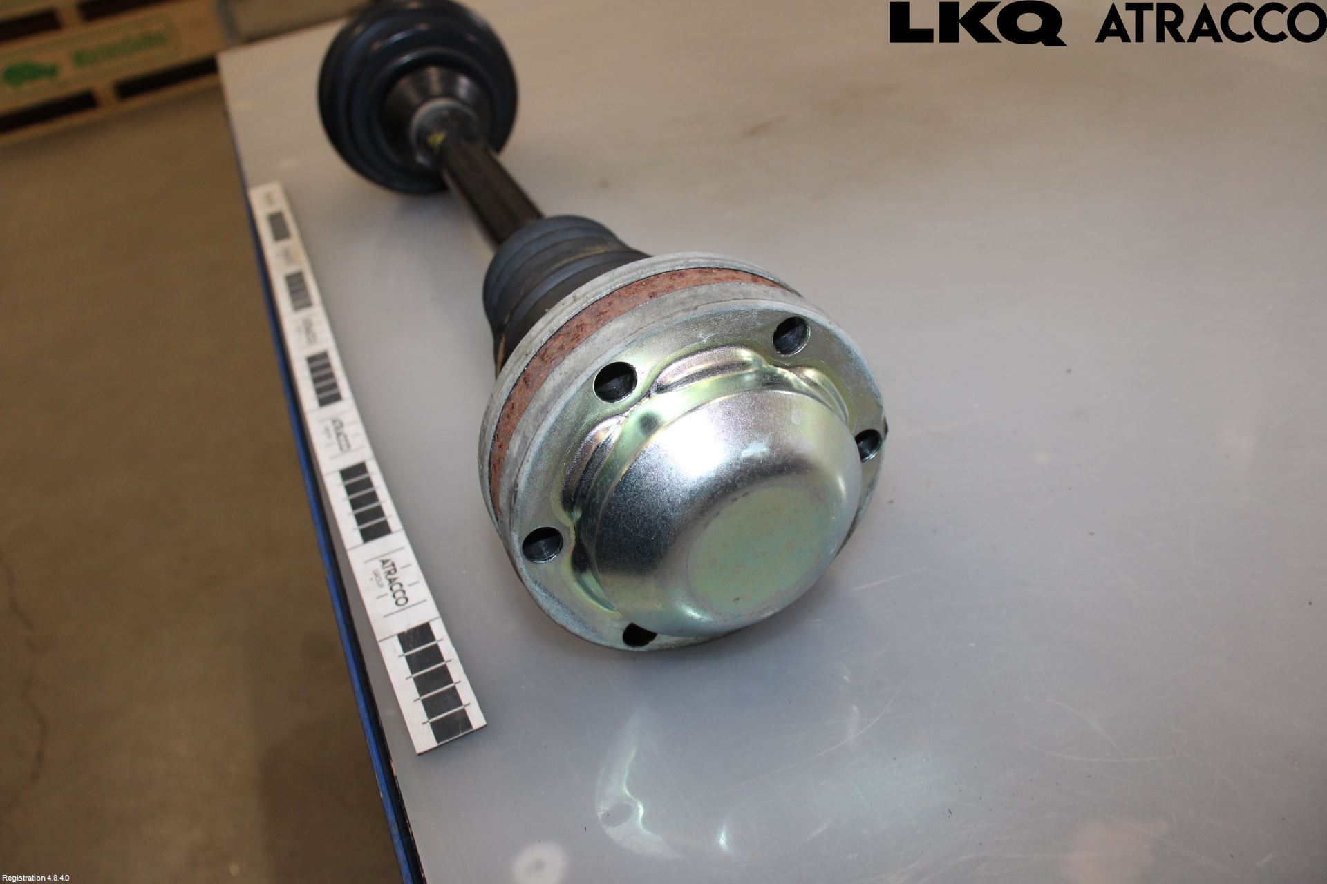 Volkswagen VW CADDY 11-15 Drivaxel Fram Vänster