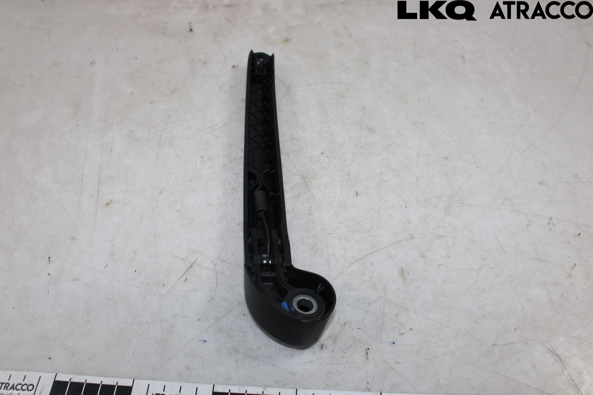 Audi A3/S3 8Y 21- Torkararm-Bakruta