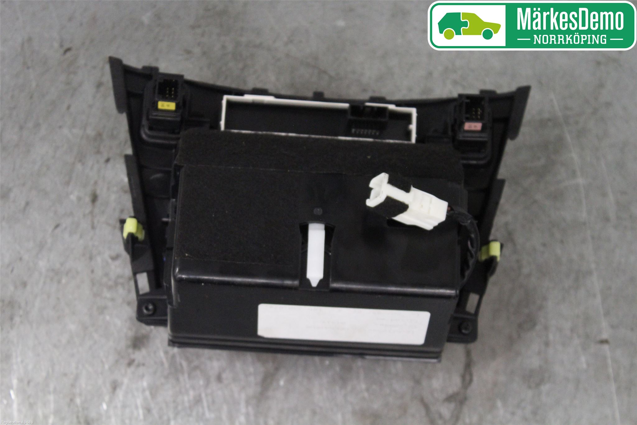 Toyota AVENSIS 09-15 Instrumentbräda Förvaringsfack