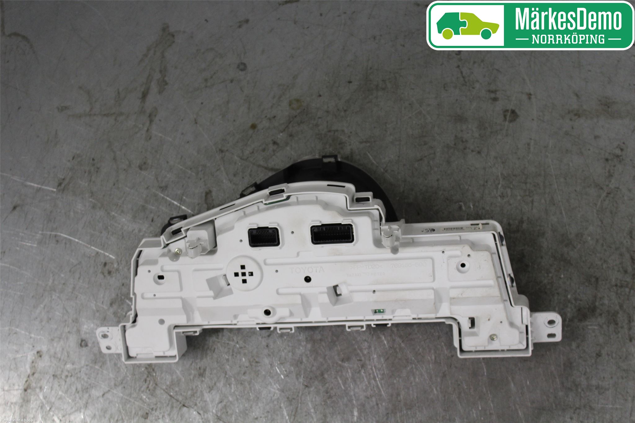 Toyota iQ Instrument Komb