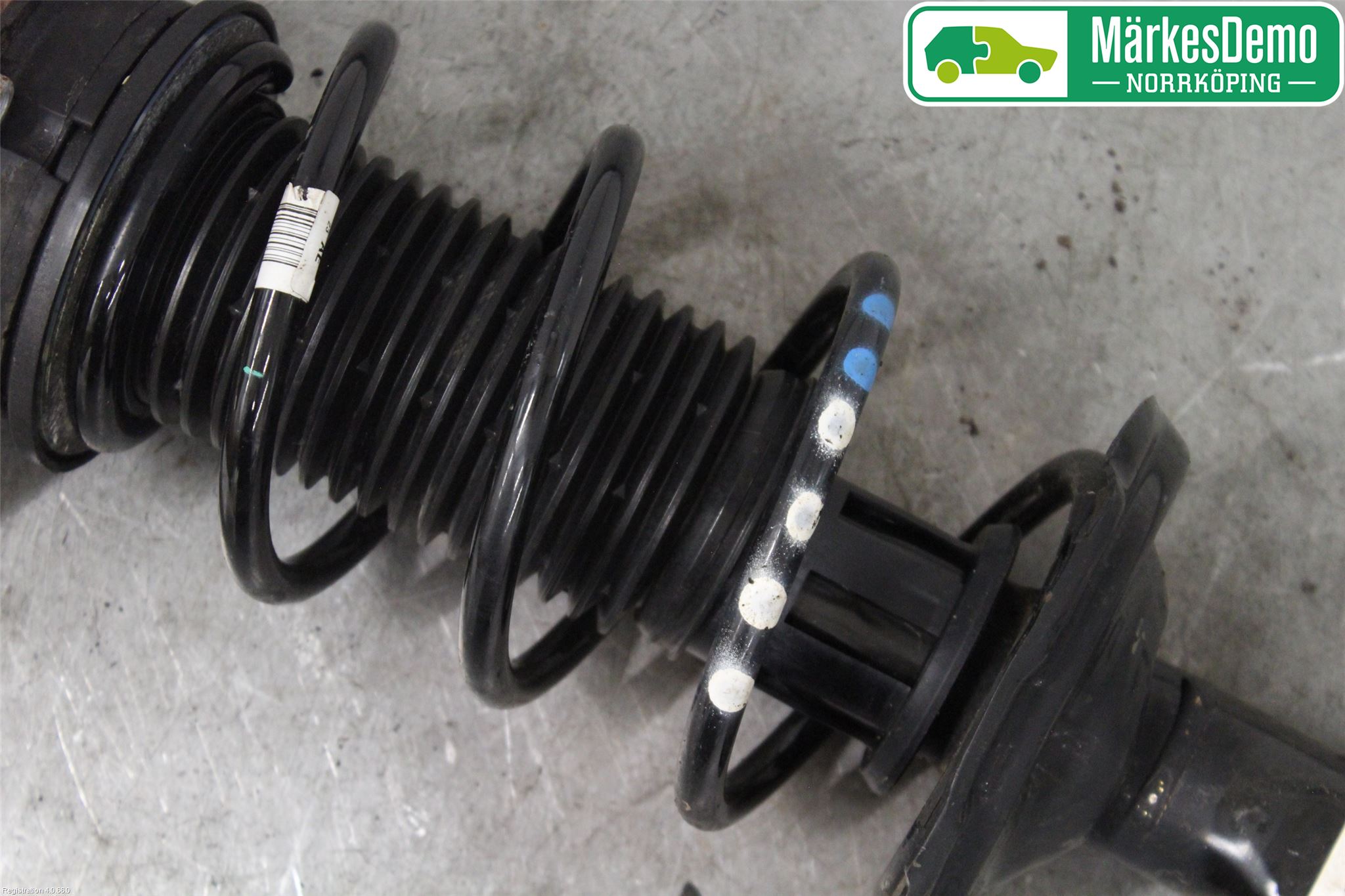 Seat ARONA Fjäderben Fram Vänster