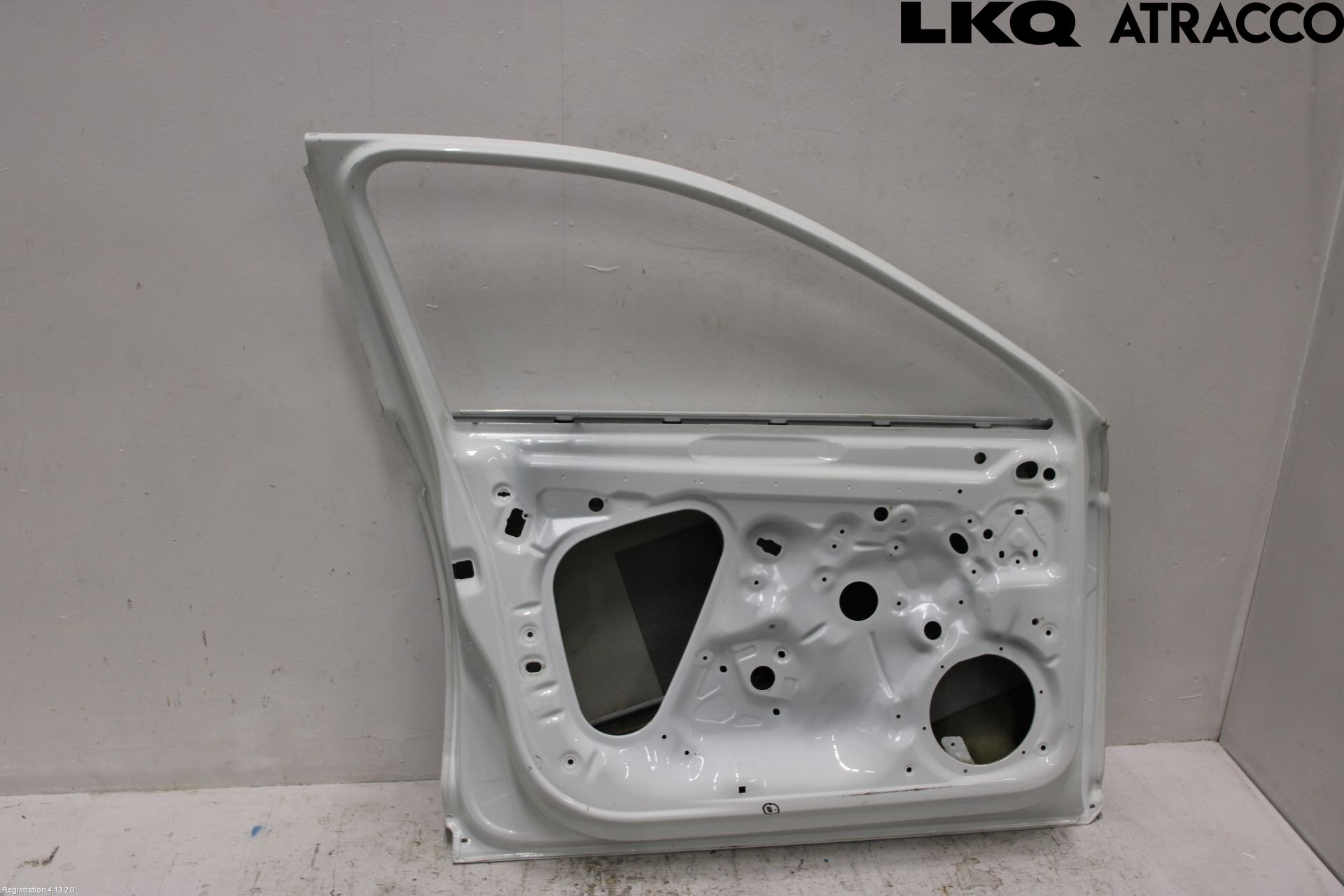 Volkswagen VW PASSAT 15-19 Dörr Fram Vänster