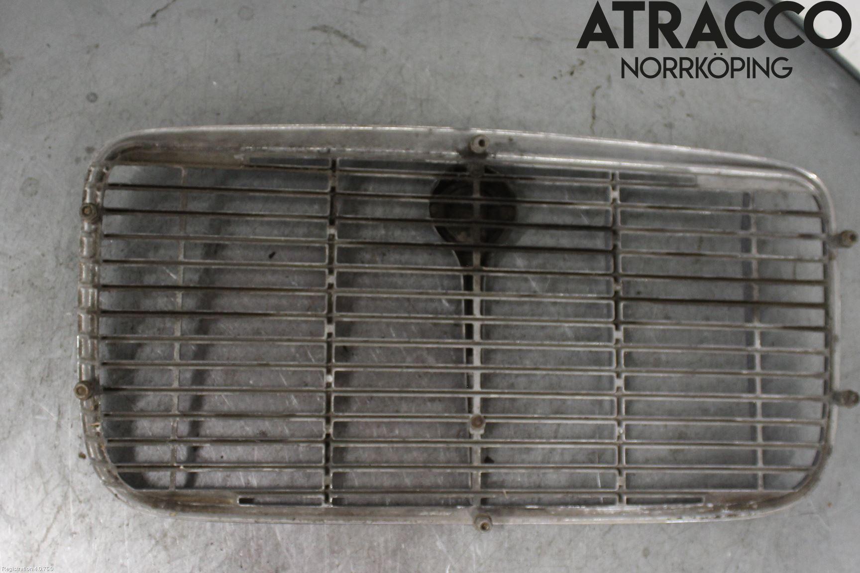 Jaguar XJ SERIE 1   68-73 Grill Komp