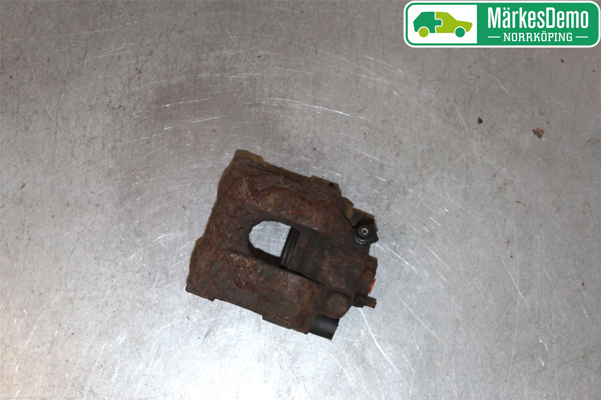 BMW X5 E53     99-06 Bromsok Bak Vänster