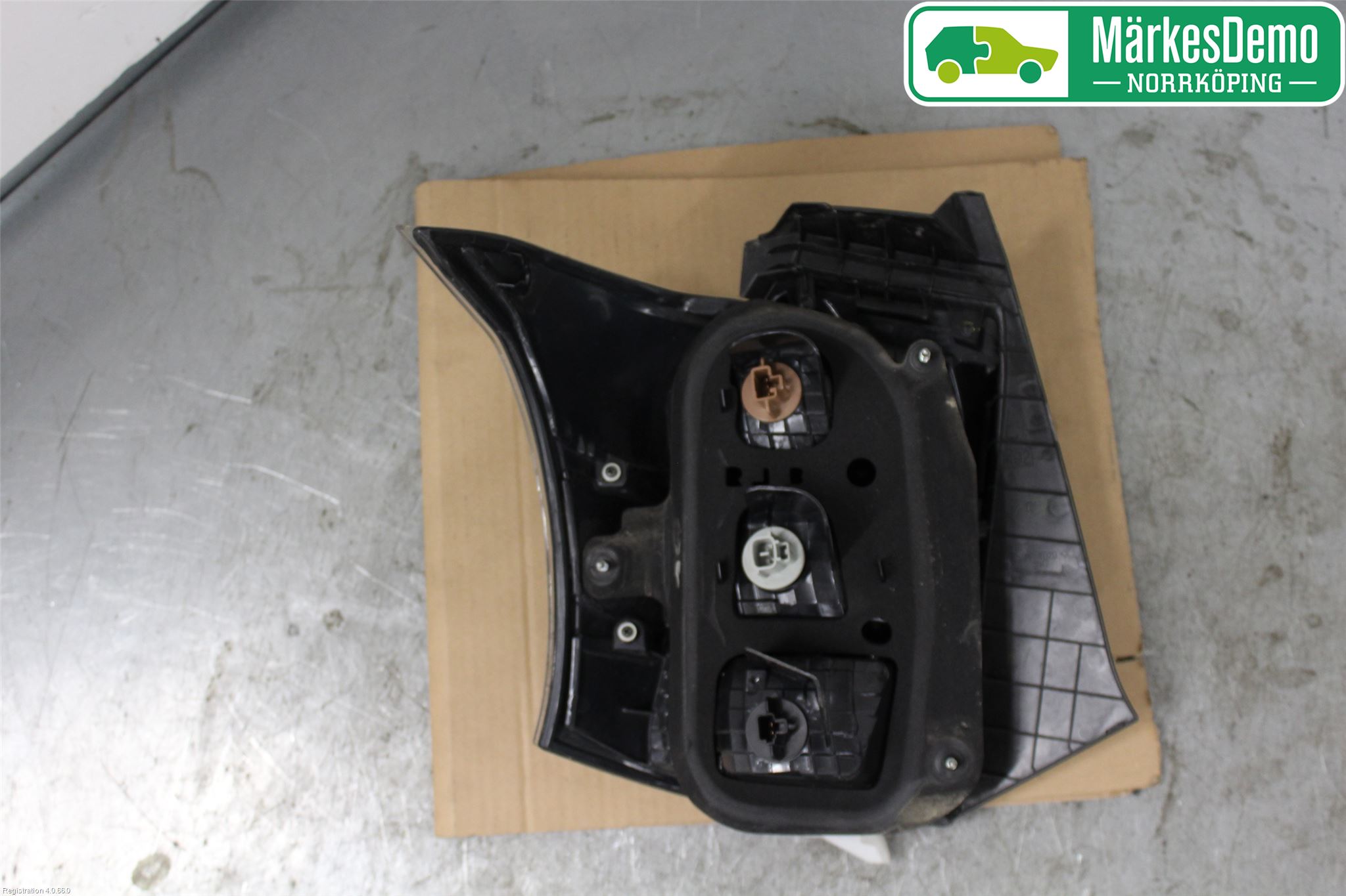 Toyota iQ Bakljus Höger