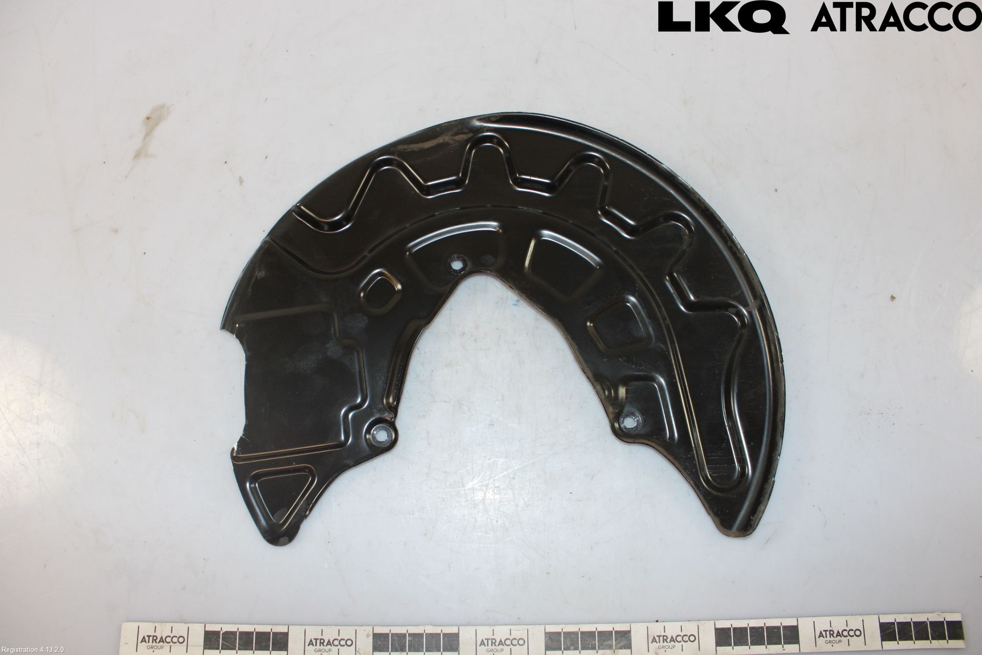 Volkswagen VW PASSAT 24- Bromssköld Fram