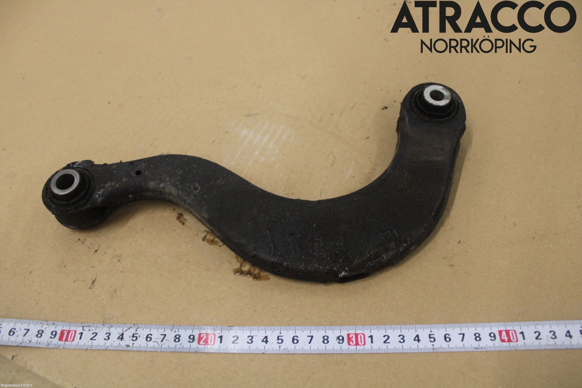 Volkswagen VW TIGUAN 07-16 Bärarm Bak Övre Höger