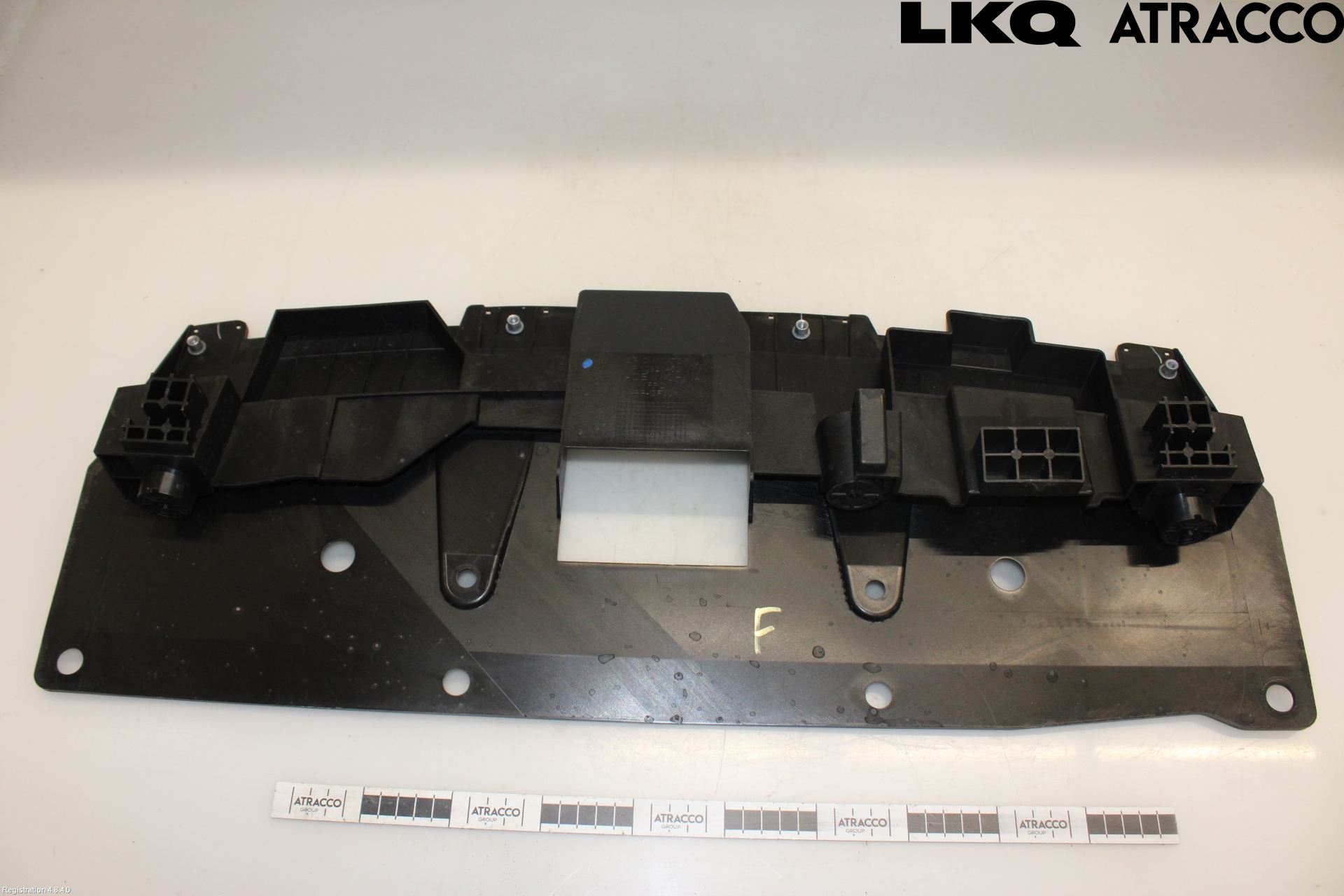 MG MARVEL R 22- Täckplast Front