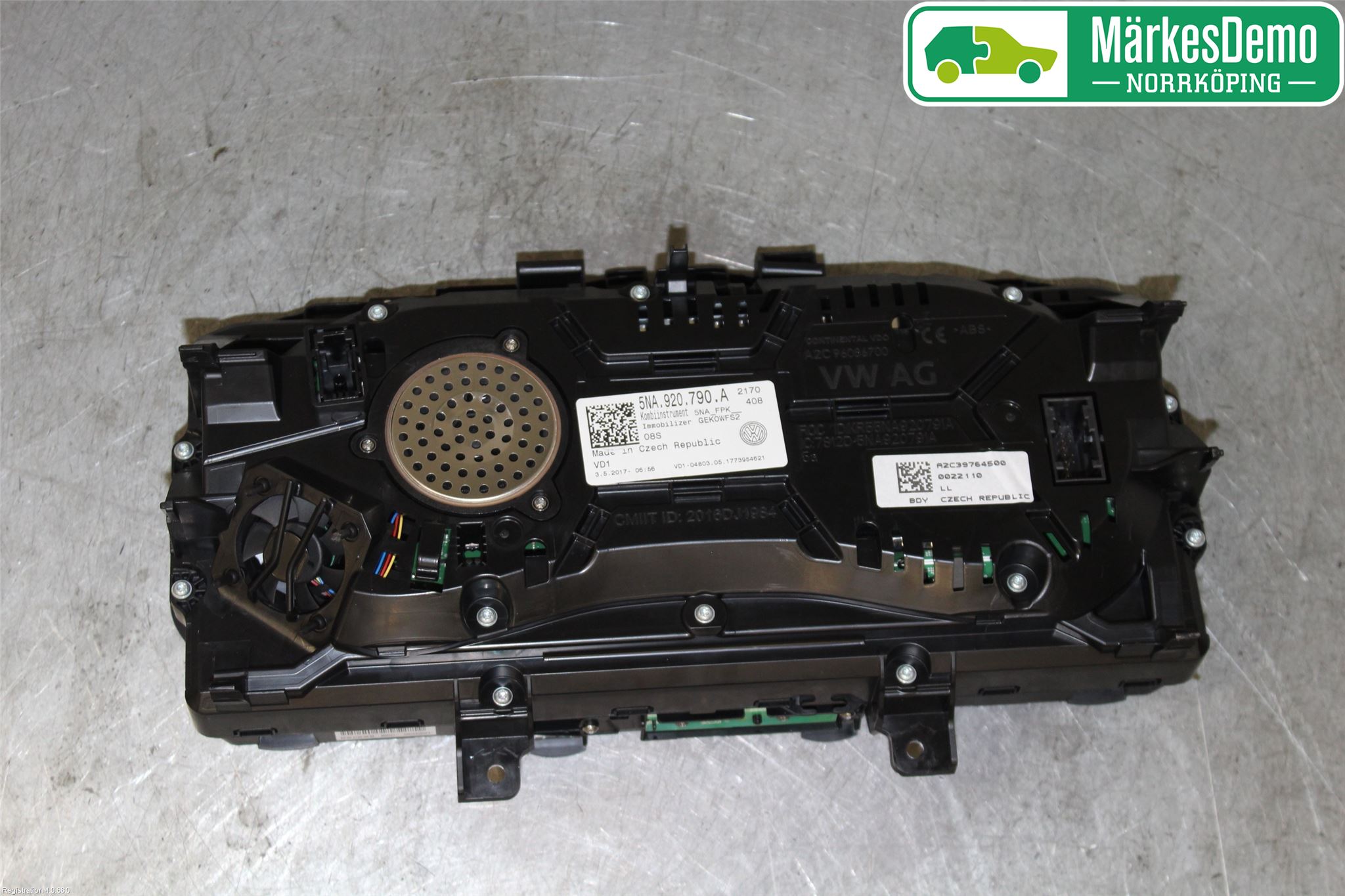 Volkswagen VW TIGUAN 16-24 Instrument Komb