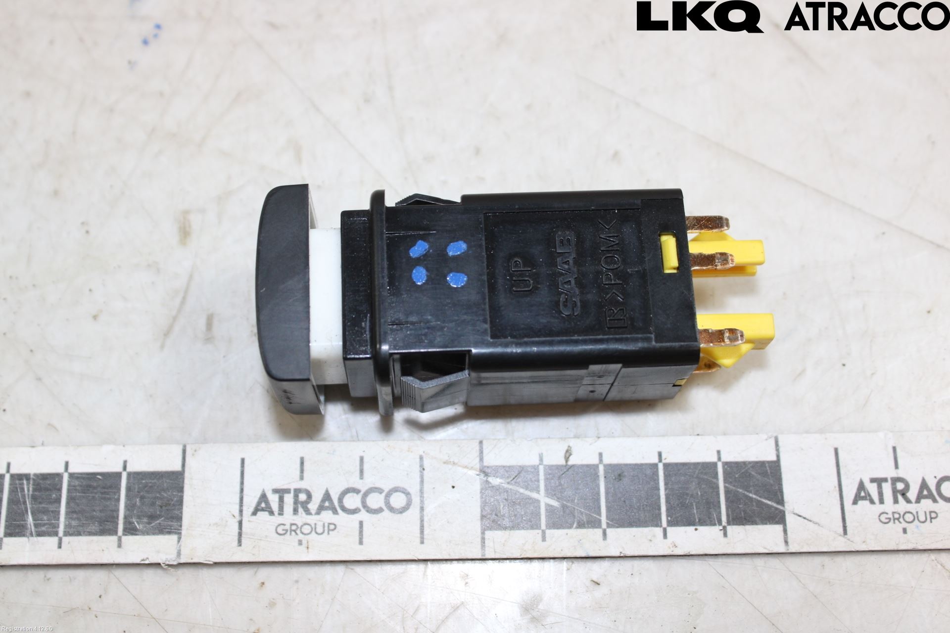 Saab 9-5     06-10 Strömställare Spegel