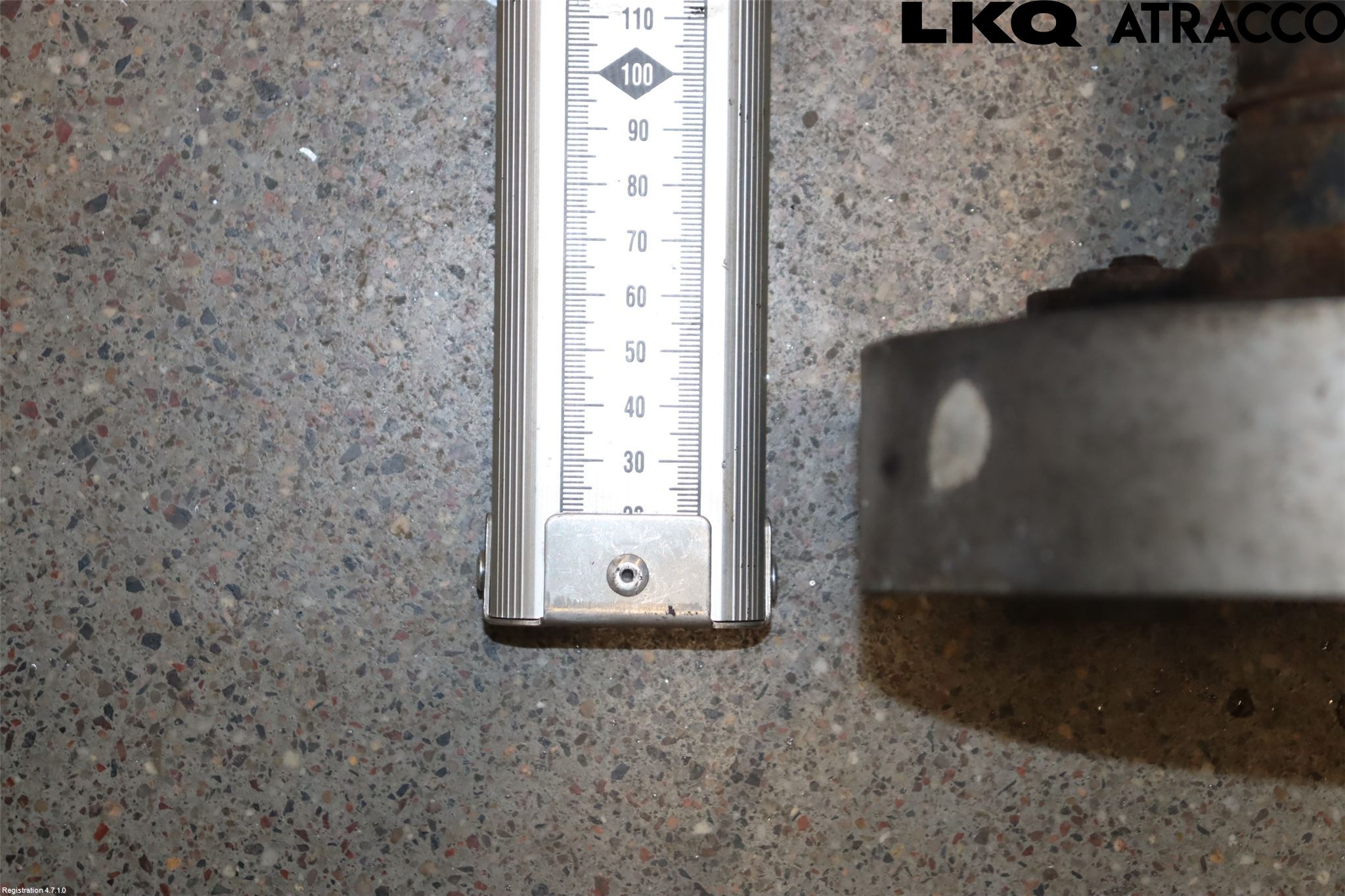 Volkswagen VW TIGUAN 16-24 Mellanaxel Komp