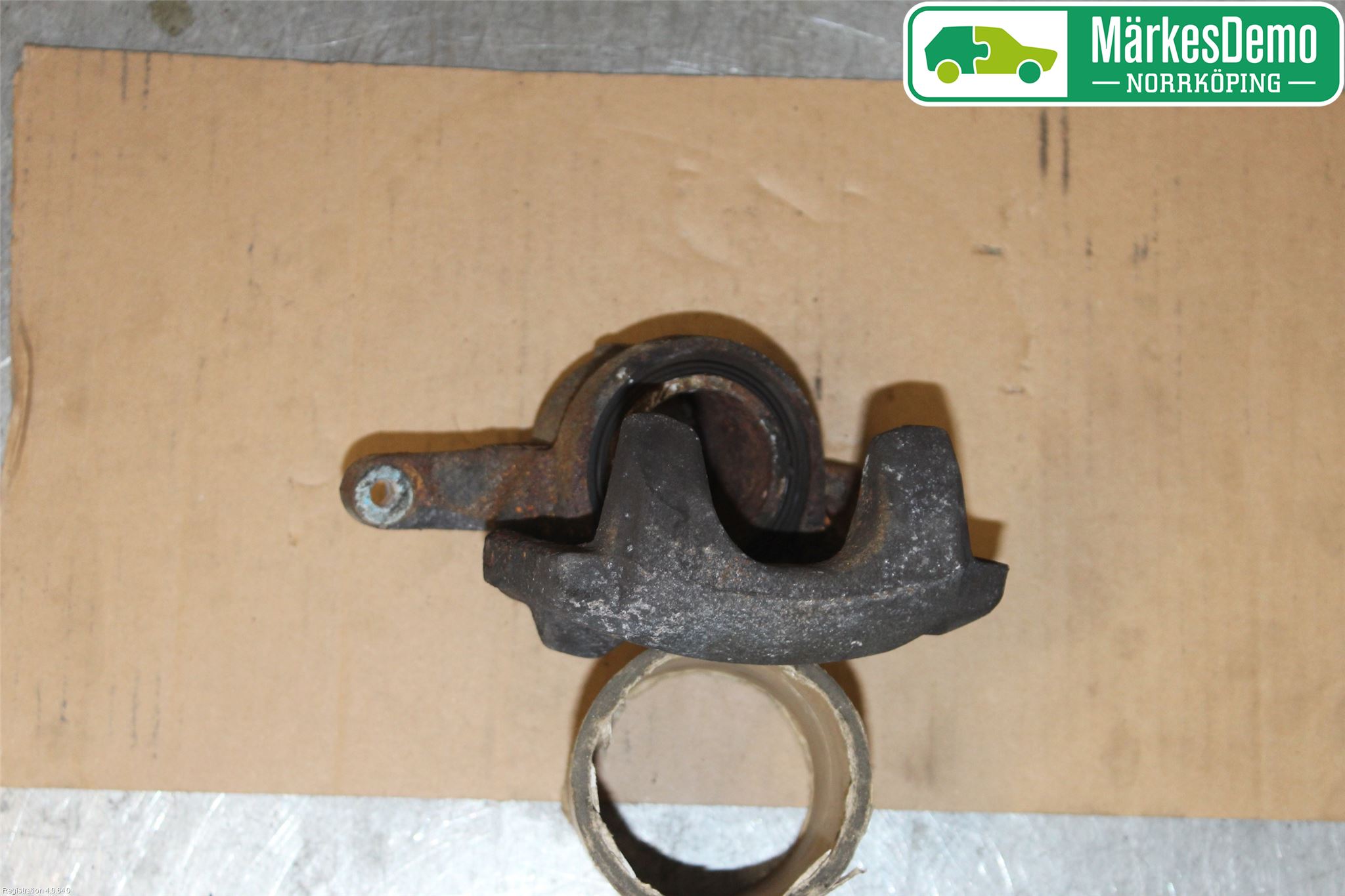 Toyota AURIS 13-19 Bromsok Fram Vänster