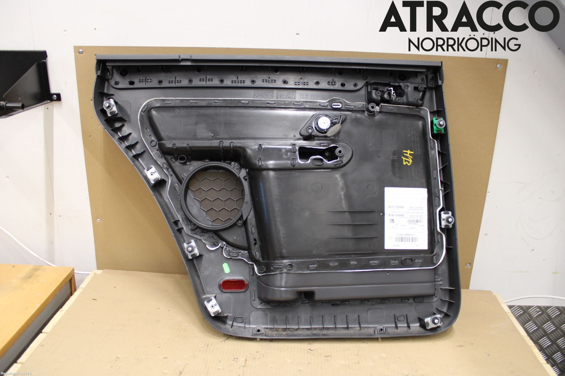 Volkswagen VW TOURAN 10-15 Dörrklädsel Hö