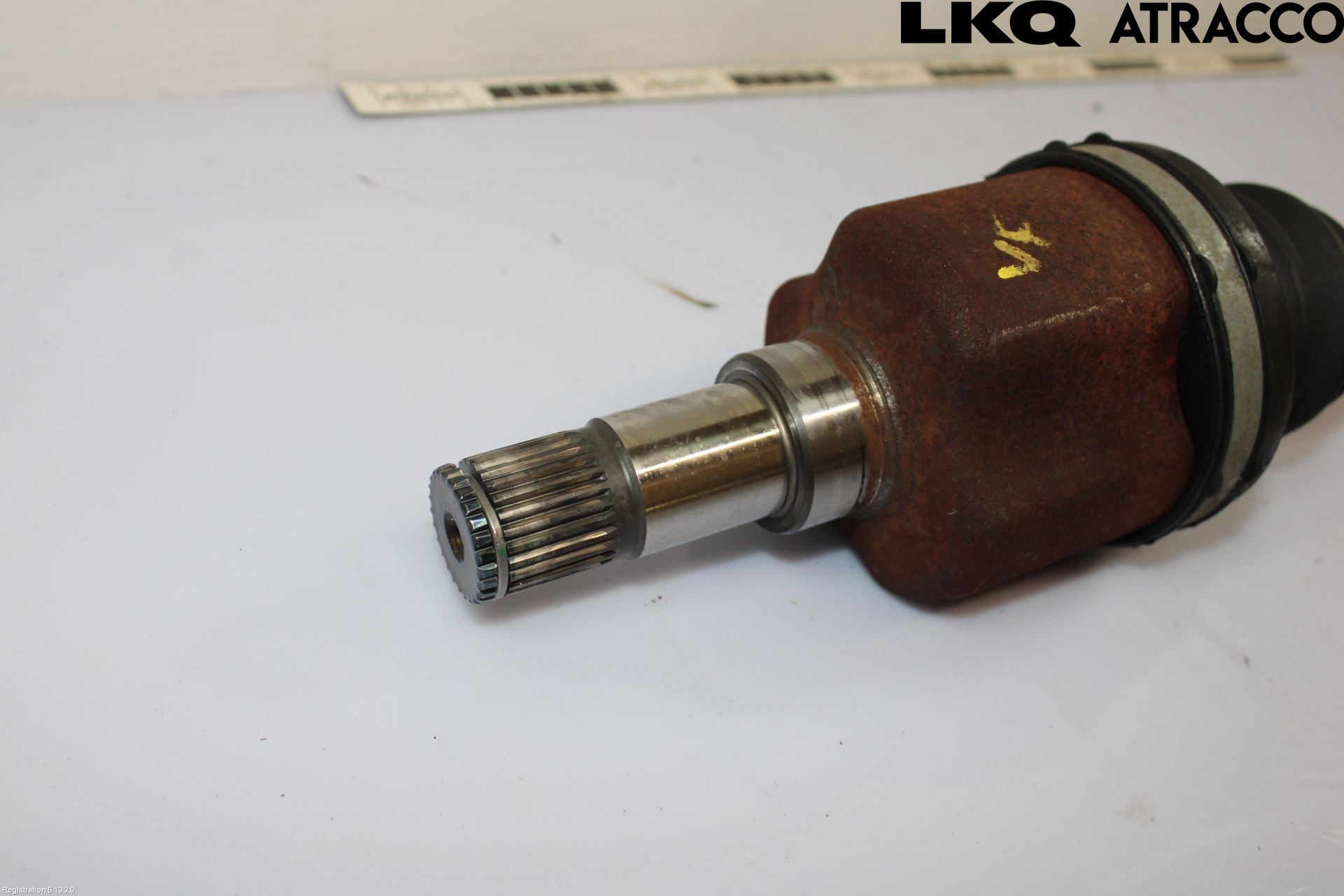 Volvo V60 14-18 Drivaxel Fram Vänster