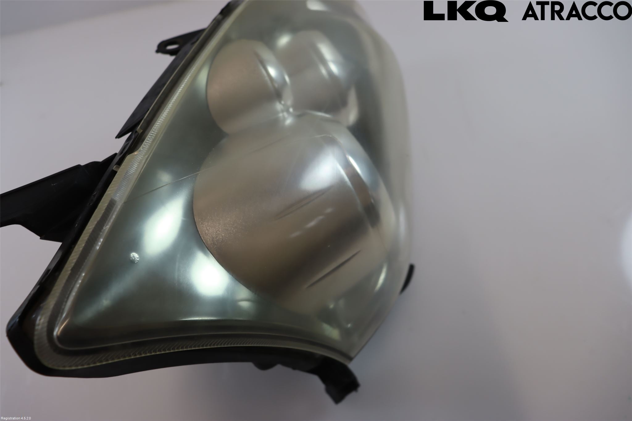 Toyota AVENSIS 07-08 Strålkastare Höger