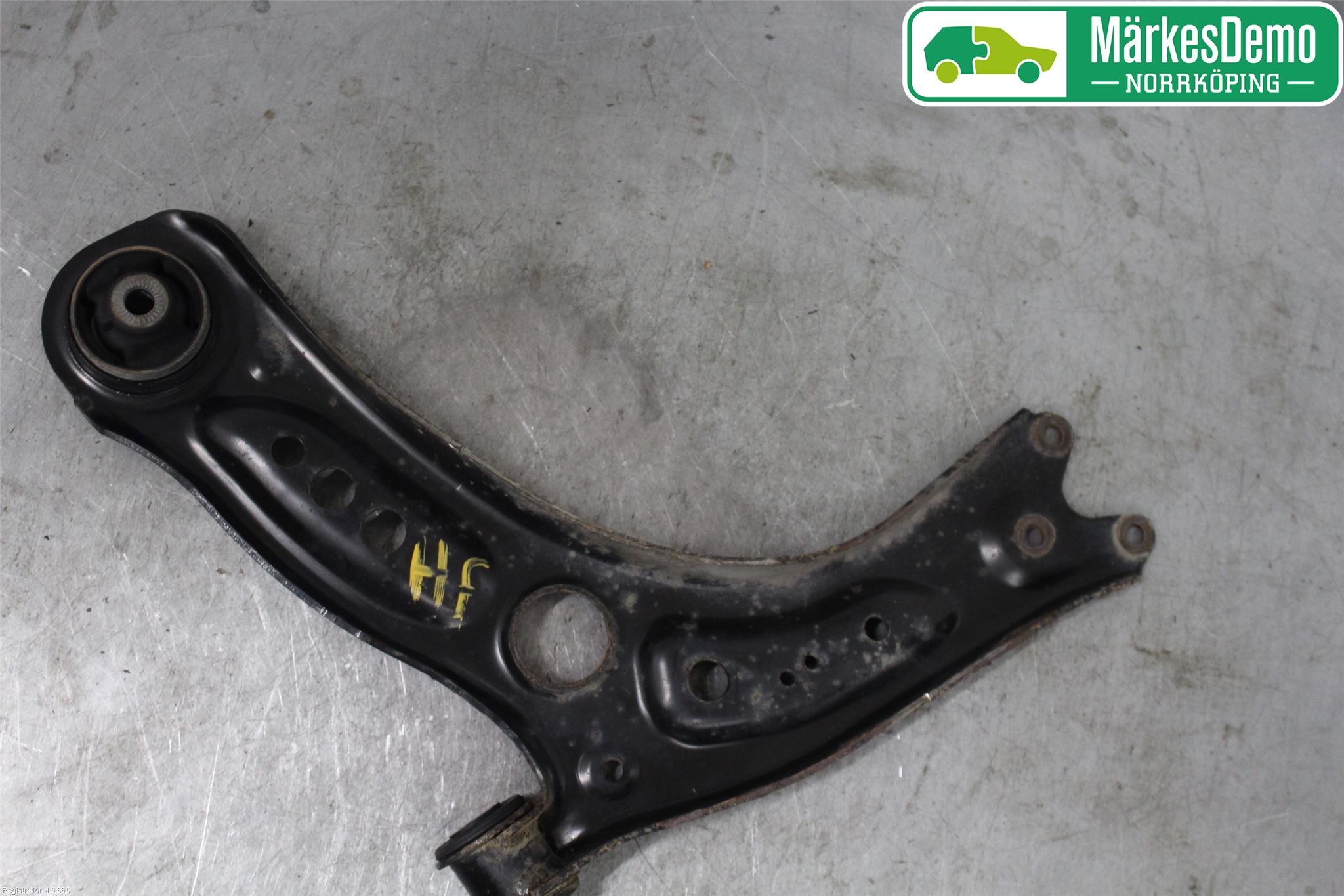 Volkswagen VW GOLF / E-GOLF VII 13-20 Bärarm Fram Undre Hö