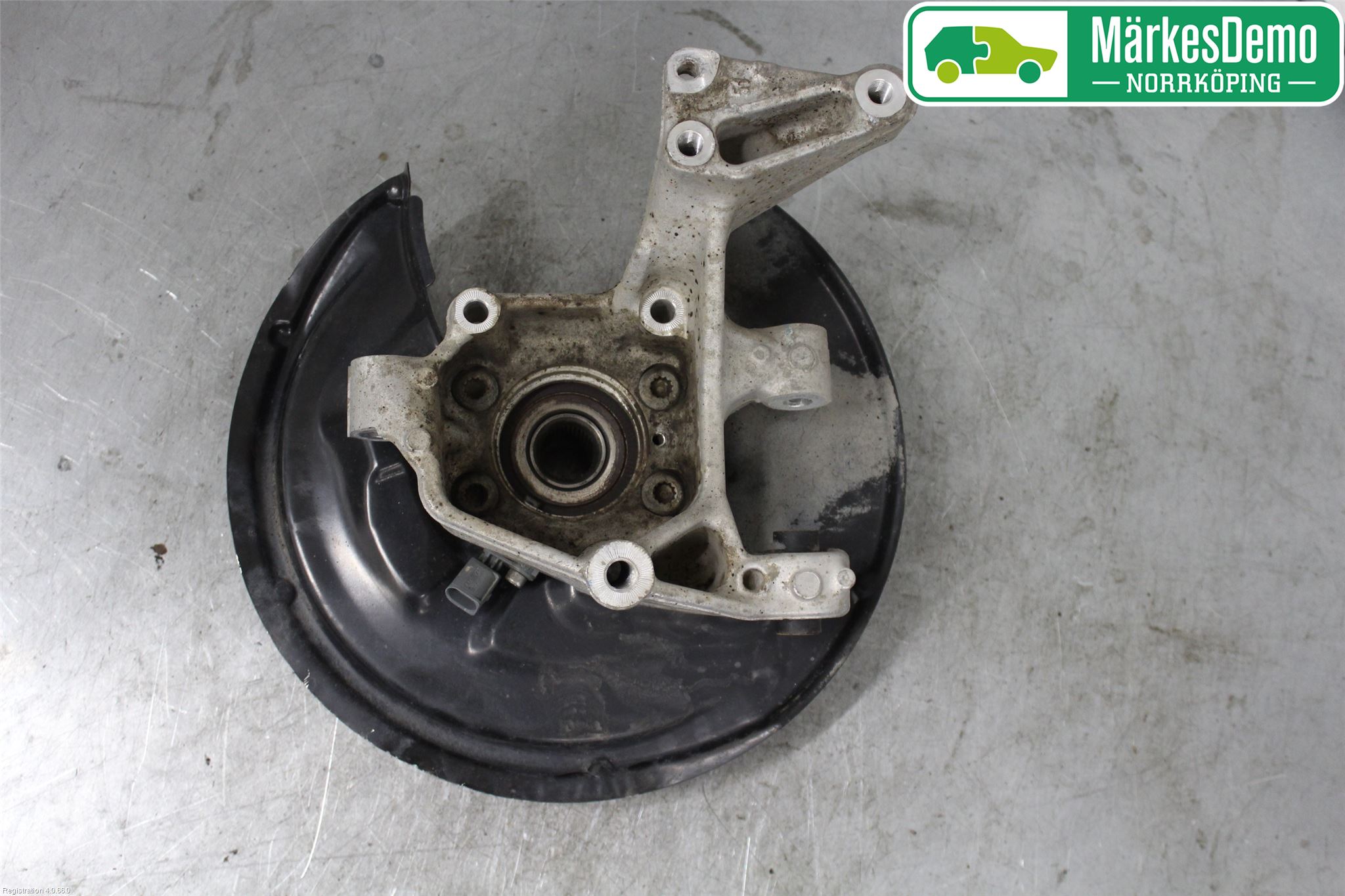 Audi Q3 8U 12-18 Hjullagerhus-Spindel Vä B