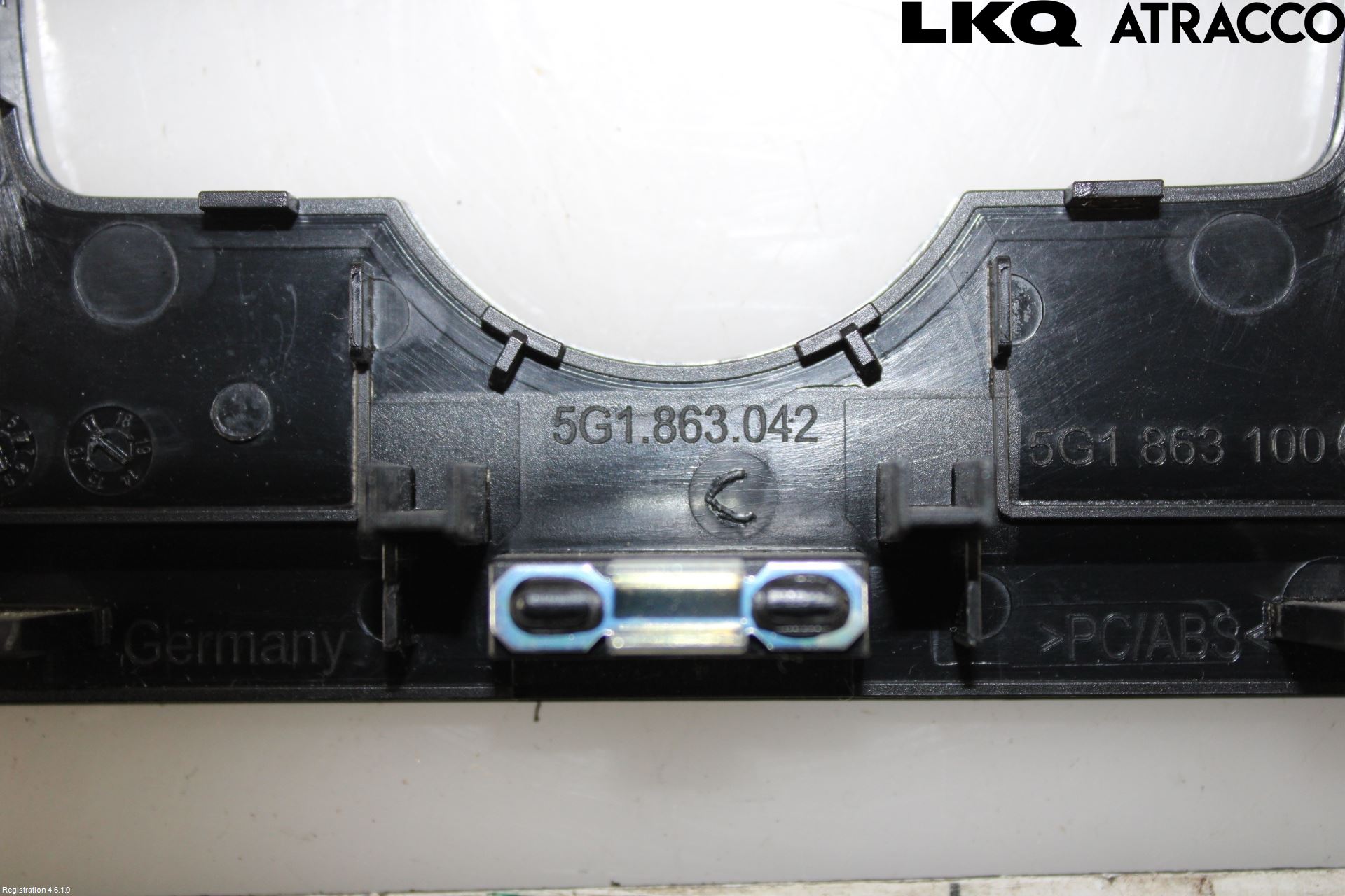 Volkswagen VW GOLF / E-GOLF VII 13-20 Instrument-Radio Sarg