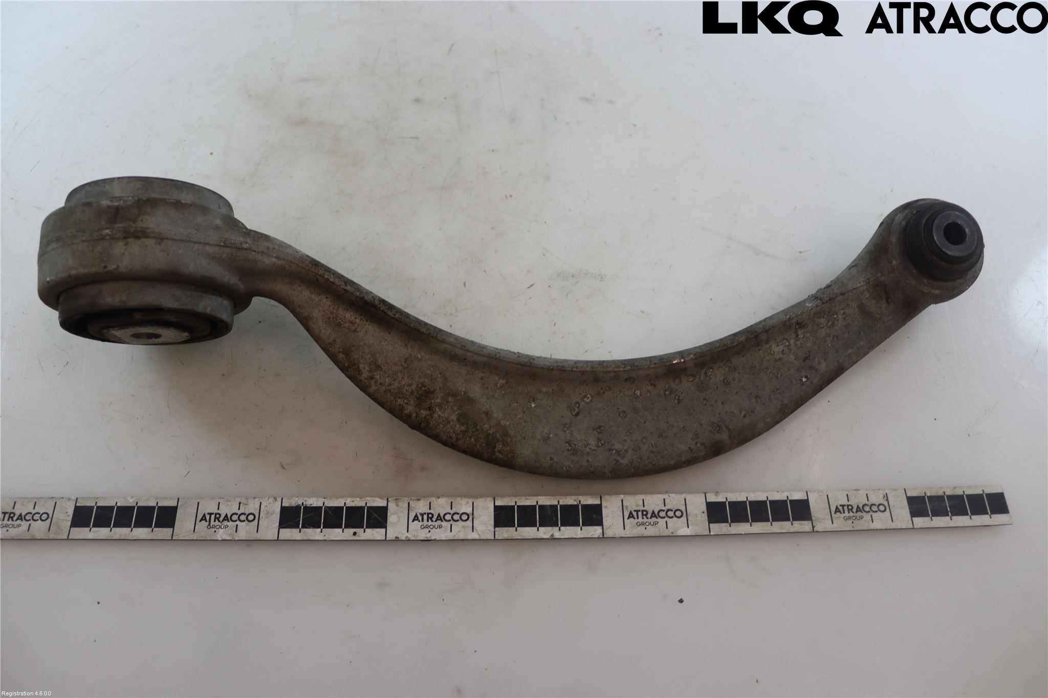 Jaguar XJ X350        03-09 Momentstag Fram