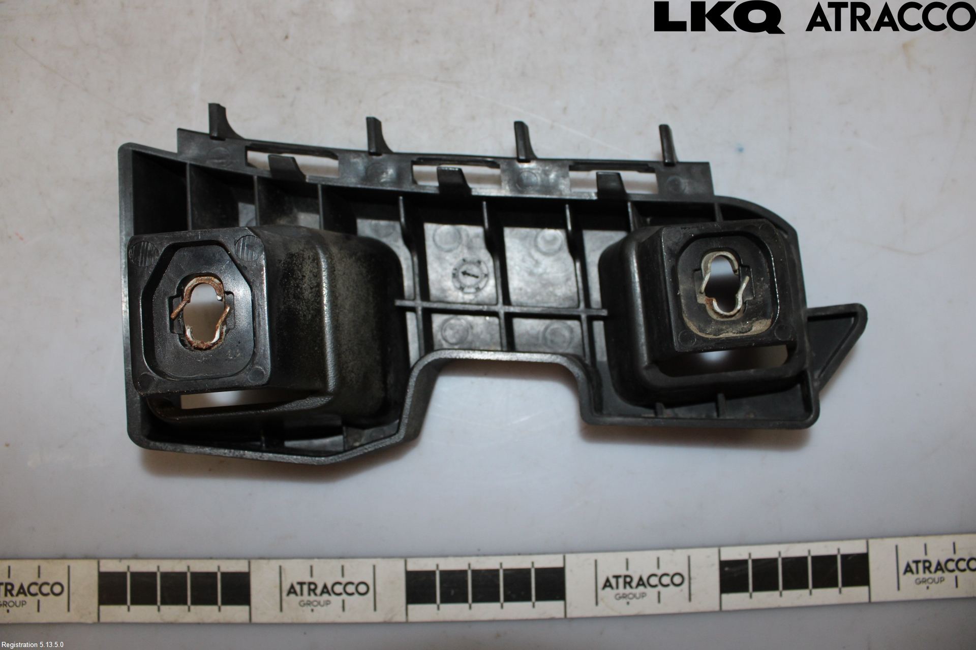 Mercedes-Benz MB C-KLASS (W204) 07-15 Stötfångarfäste Bak Hö