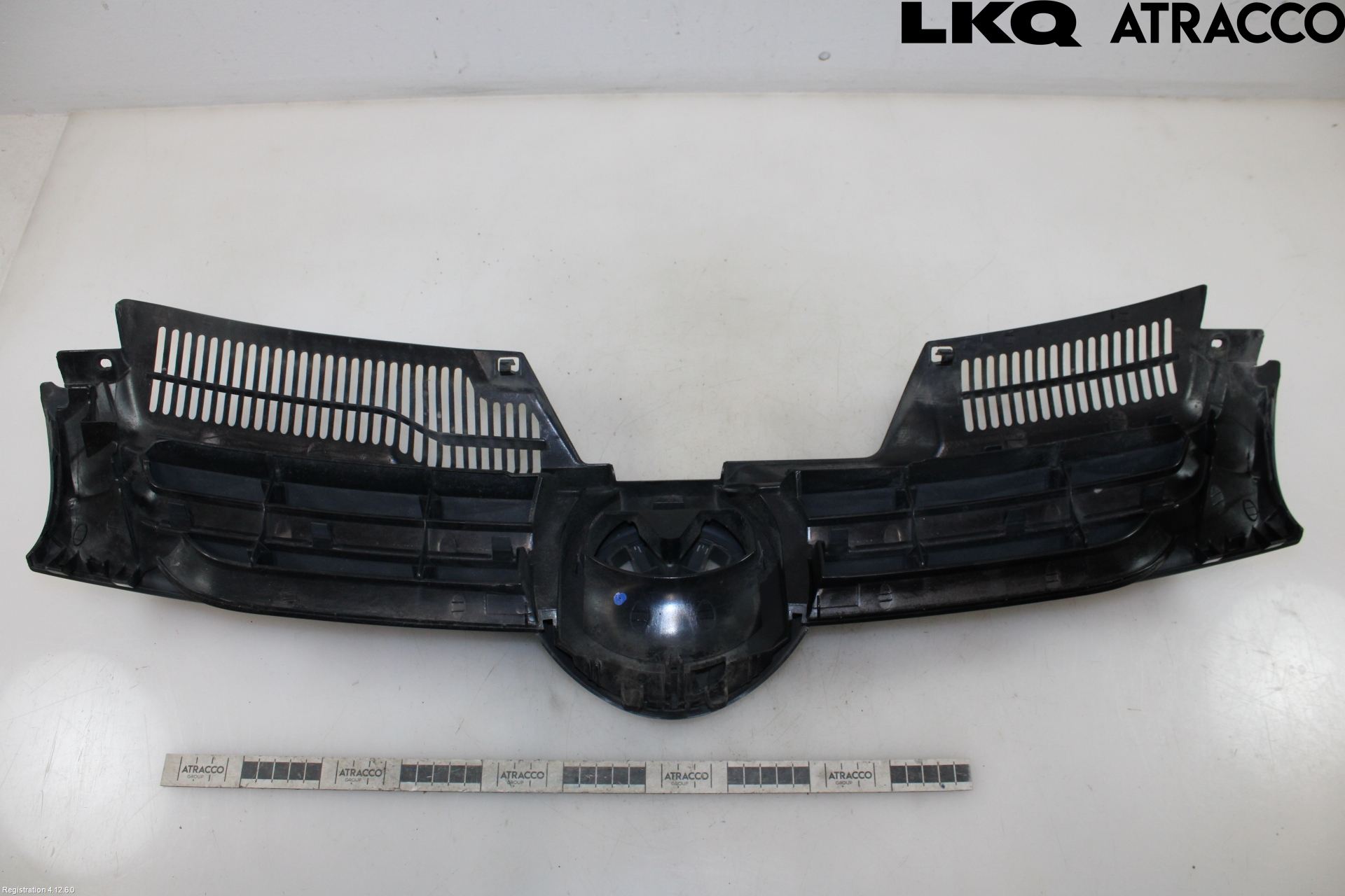 Volkswagen VW GOLF V 04-09 Grill Komp