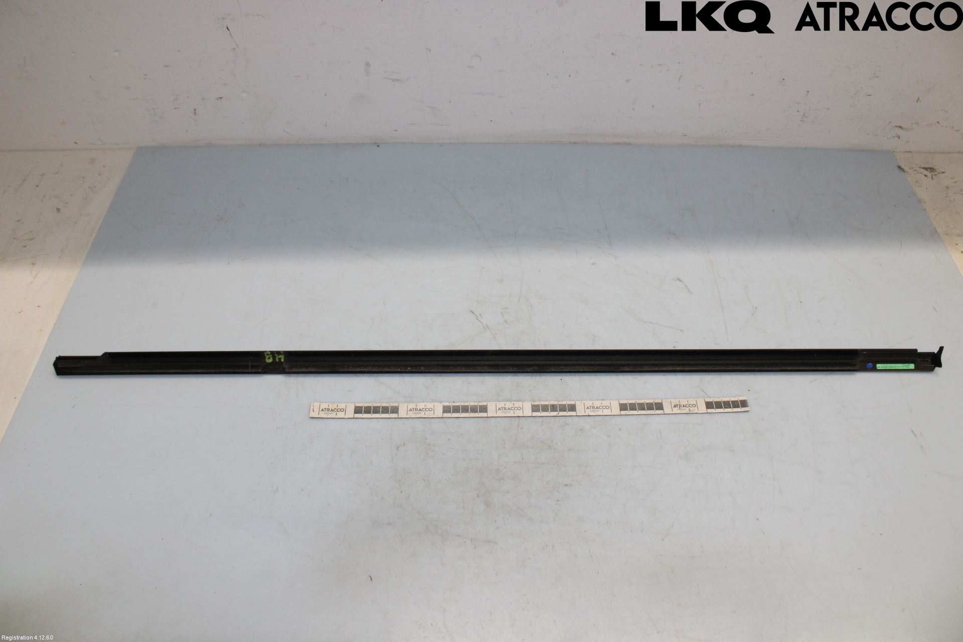Volkswagen VW PASSAT 24- Dörr Dekorlist Bak Hö