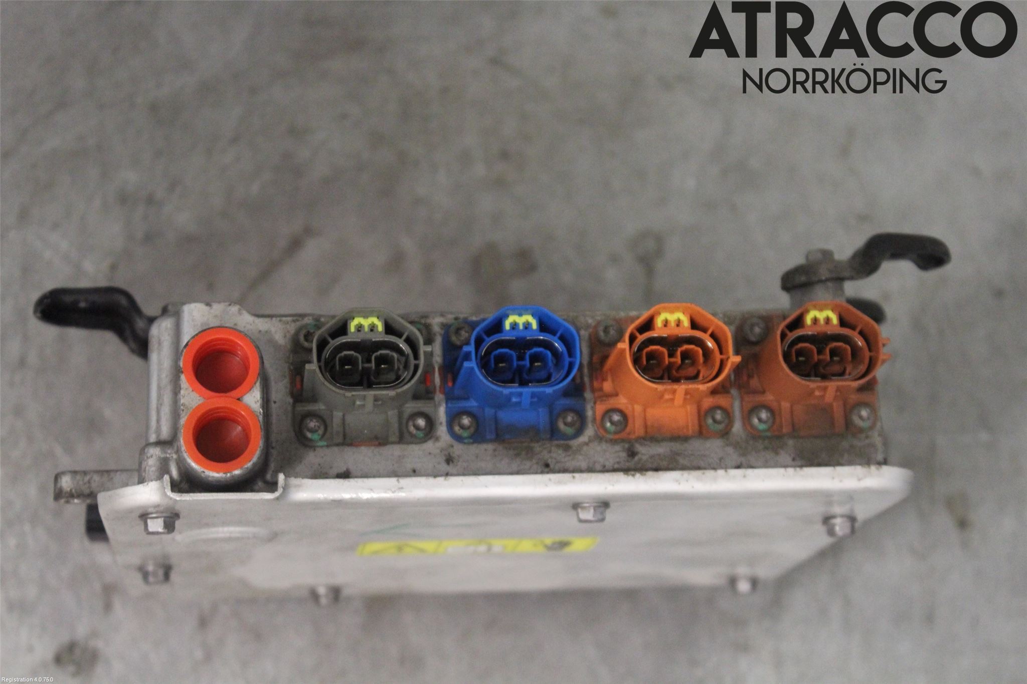 Tesla MODEL S 13- Converter