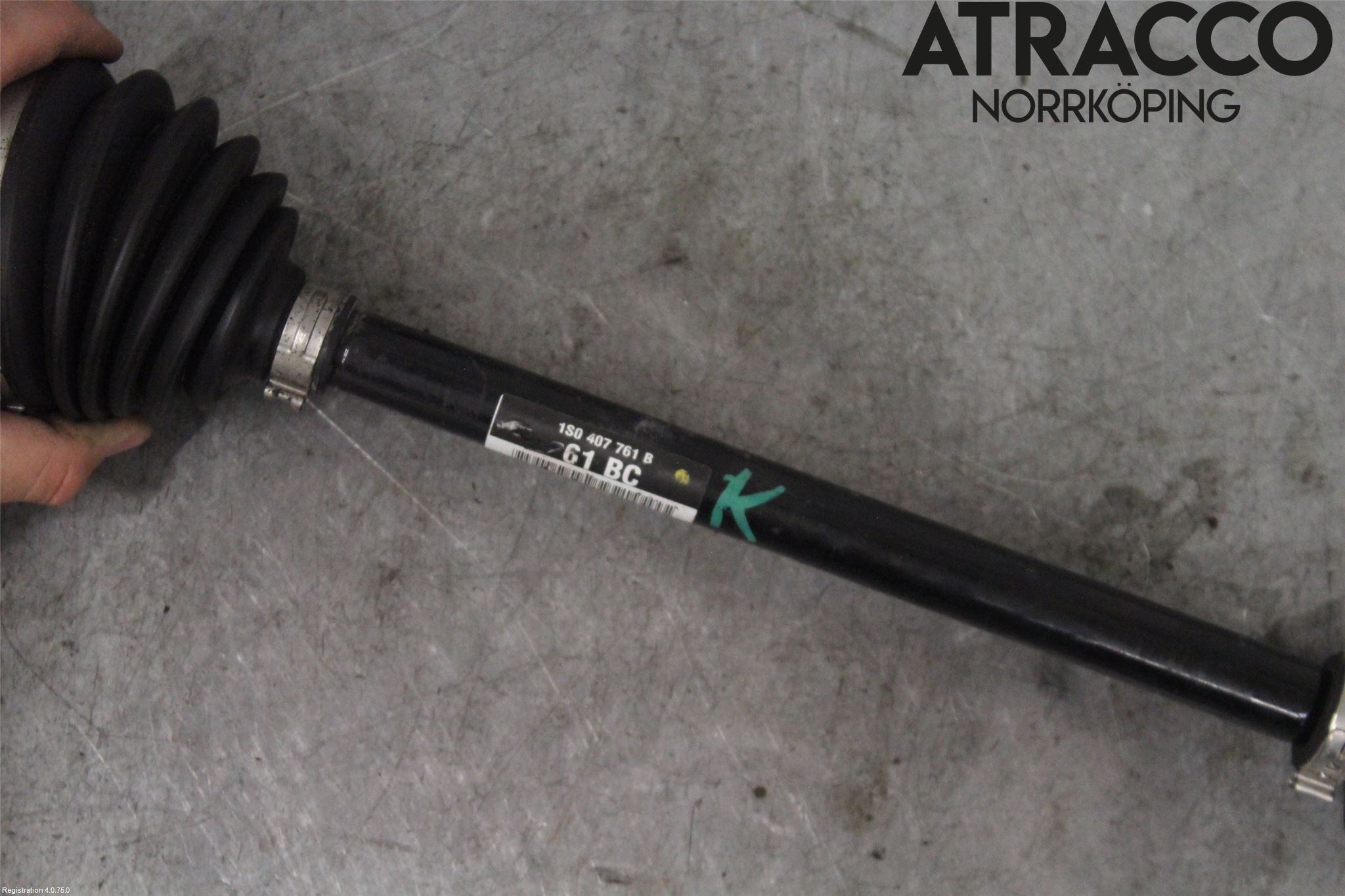 Volkswagen VW UP! / E-UP! Drivaxel Fram Vänster