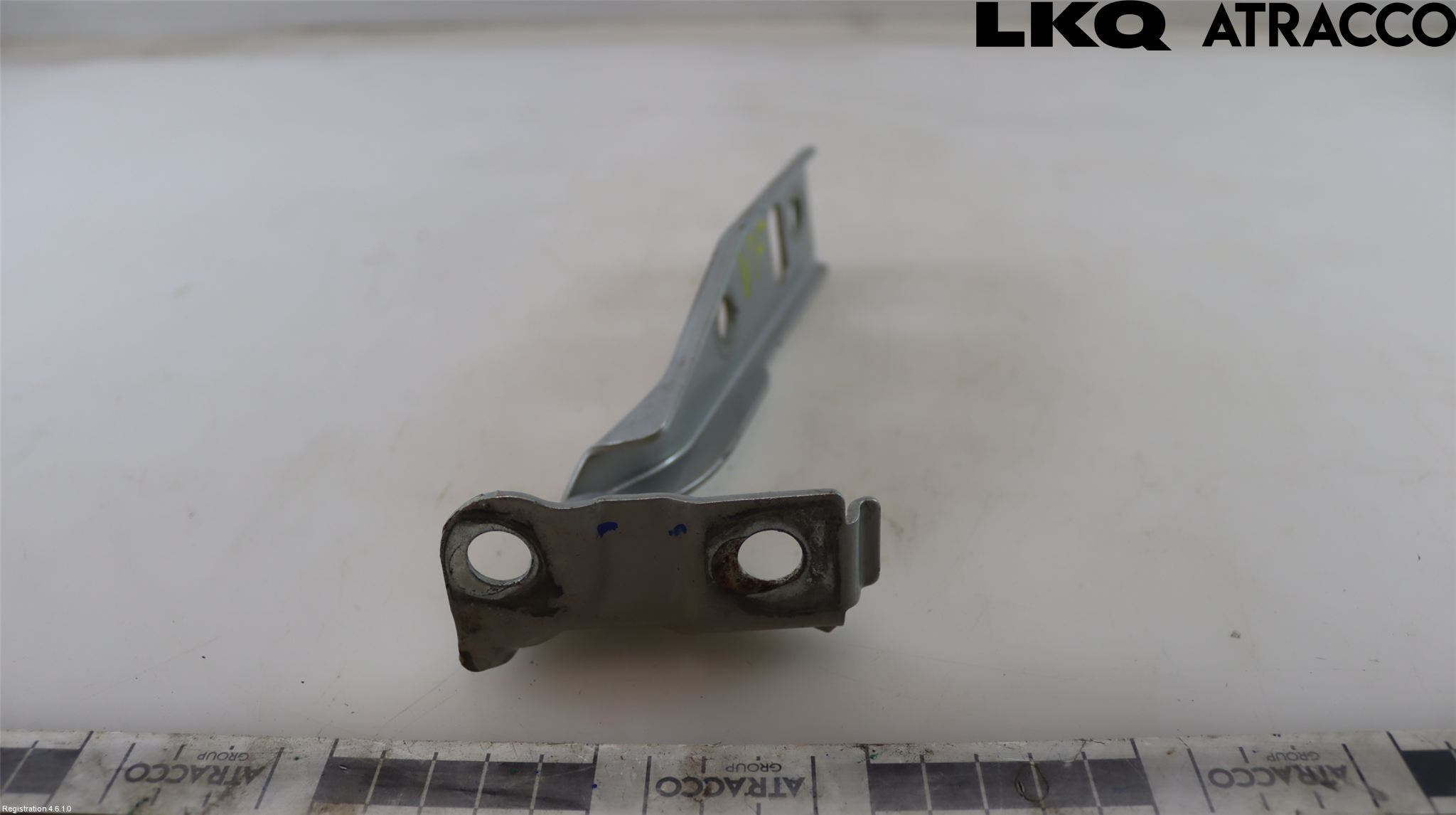 Volkswagen VW GOLF IV 98-06 Huvgångjärn