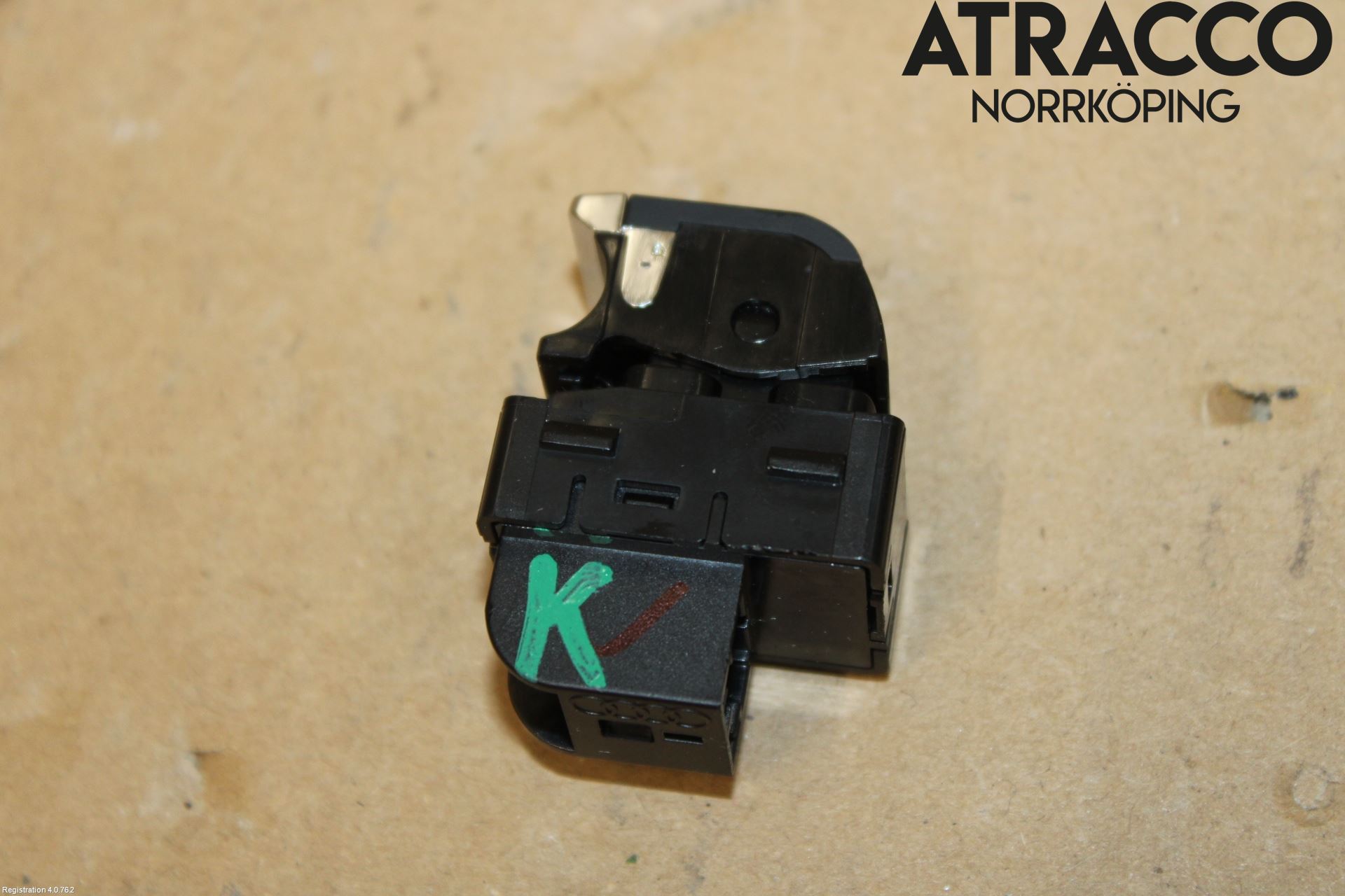 Audi A6 F2/C8 19- Strömställare Elhiss