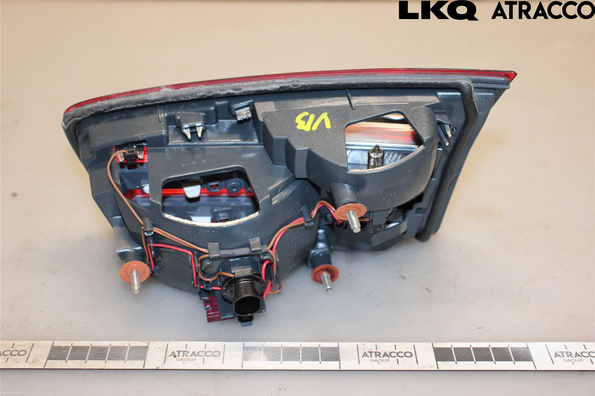 BMW 5 F10/F11/F18 09-17 Bakljus Lucka Vä