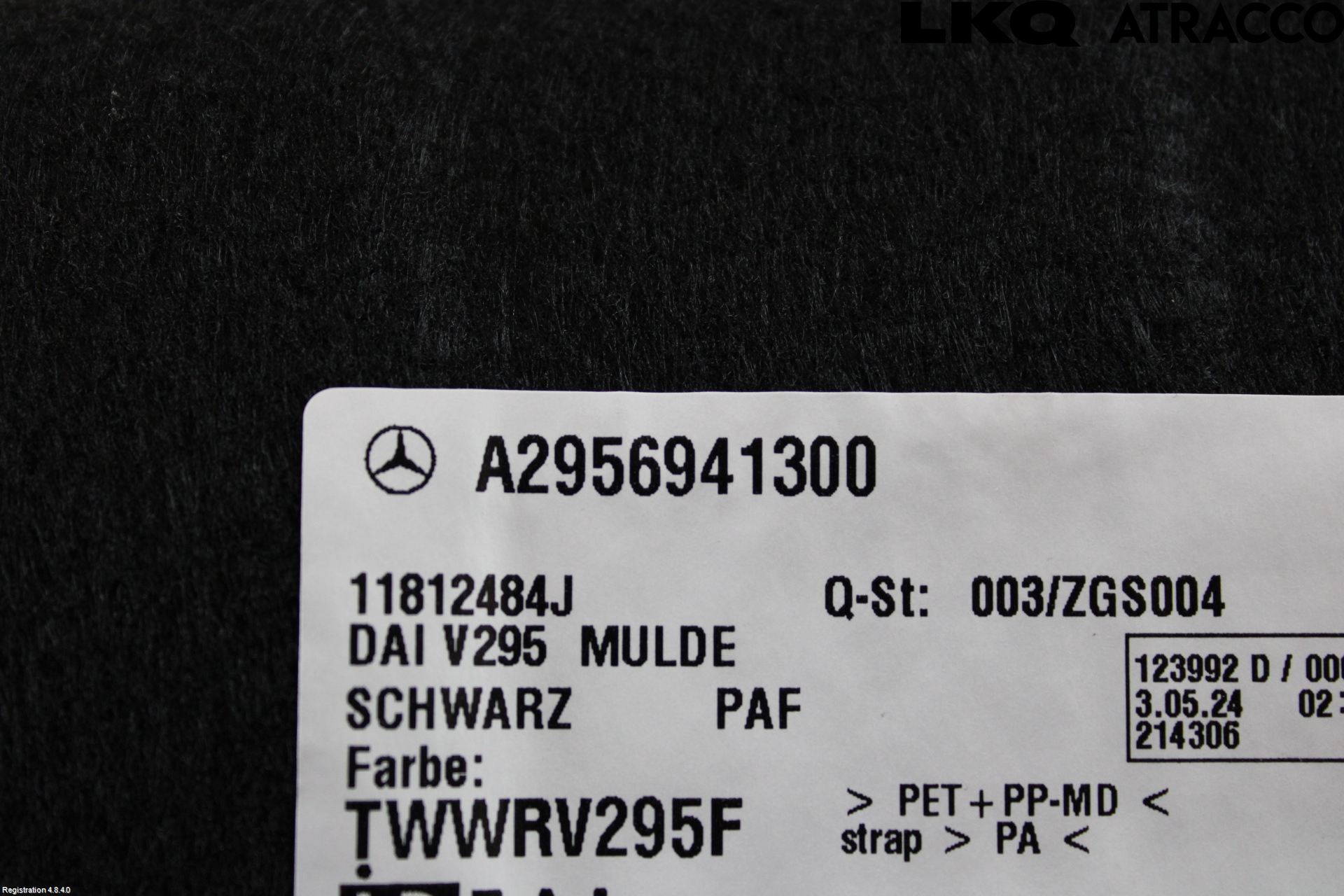 Mercedes-Benz MB EQE (V295) 22- Inrbagagerumklädsel-Golv