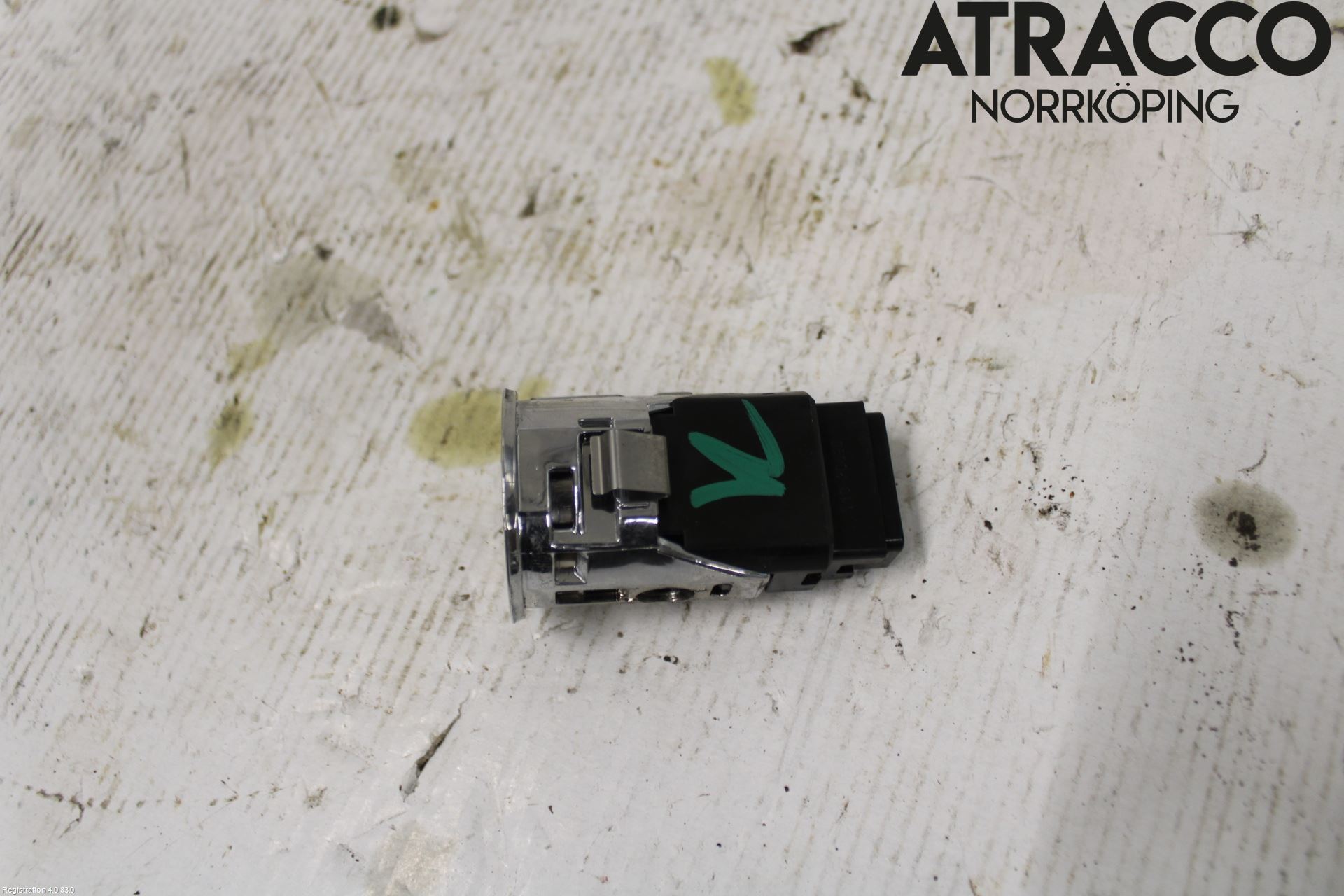 Toyota PRIUS NWH20 04-08 Startknapp Personbil