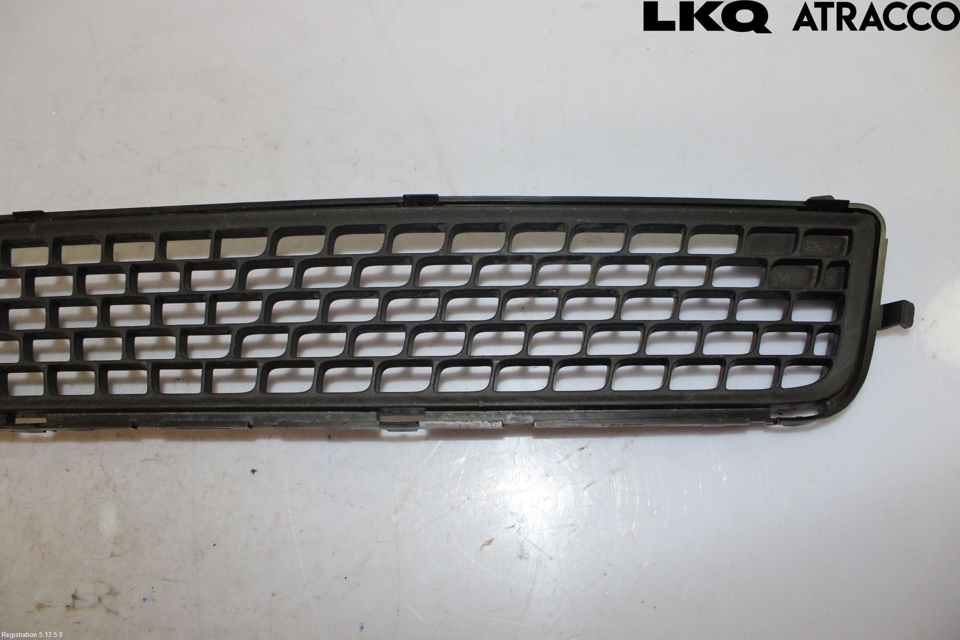 Volvo V70 08-13 Grilldel Mitt