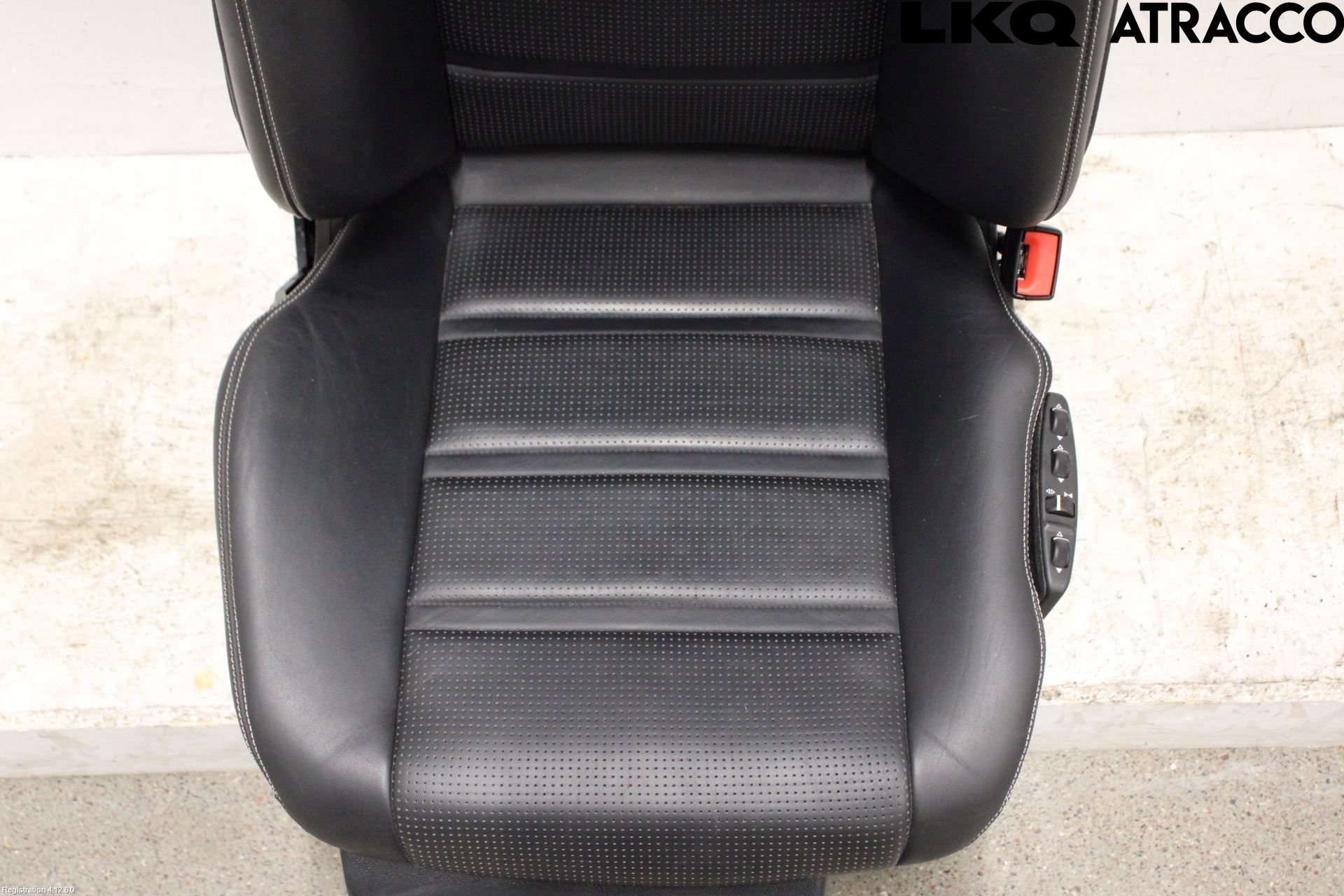 Mercedes-Benz MB E-KLASS (W212) 09-16 Inredning Stol Fram Hö