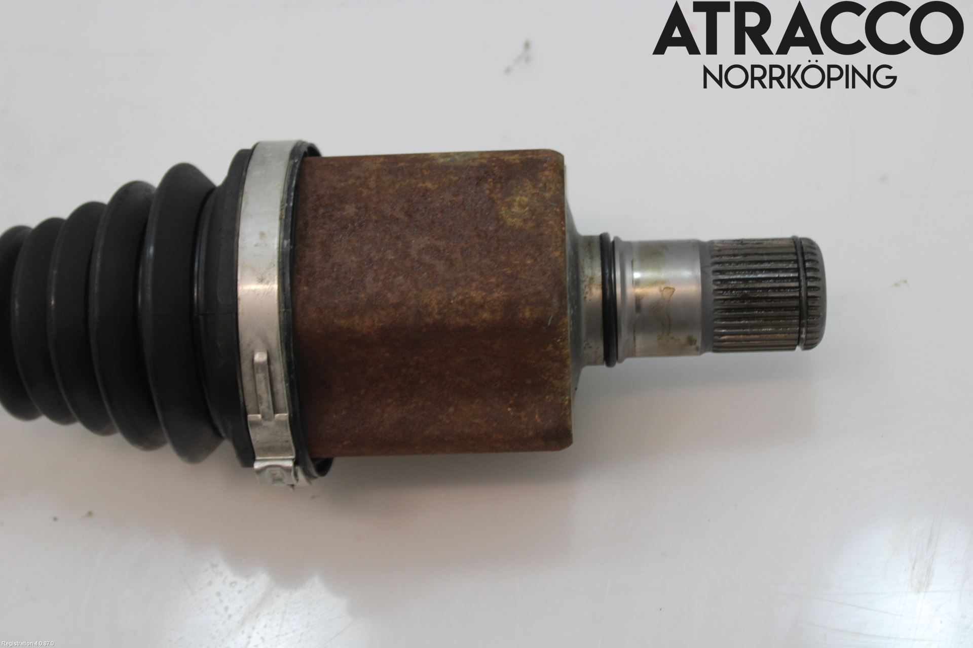 Volkswagen VW PASSAT 20-24 Drivaxel Fram Vänster