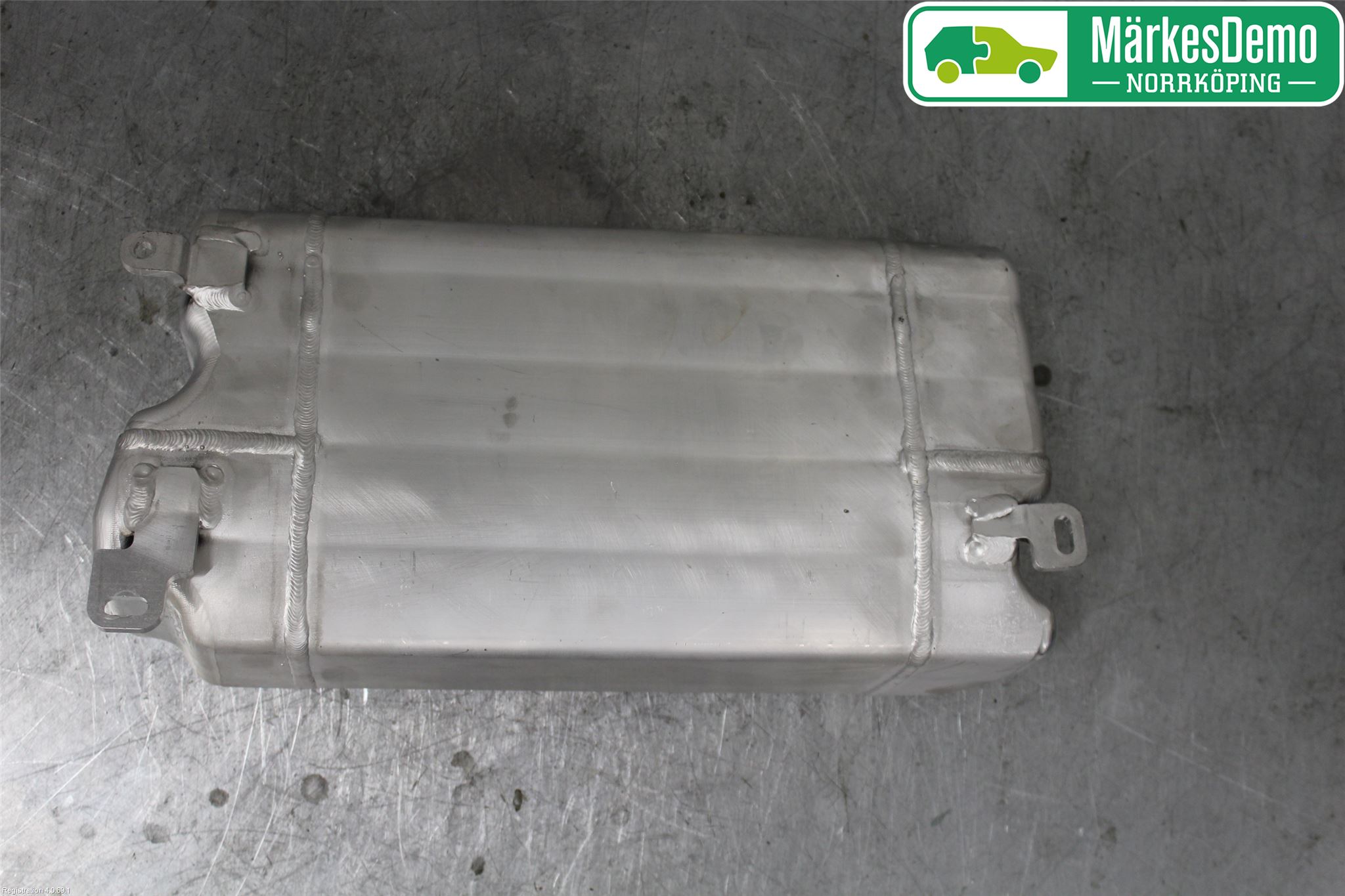 Audi A6 ALLROAD 12-18 Nivå/Luftförändring Trycktank