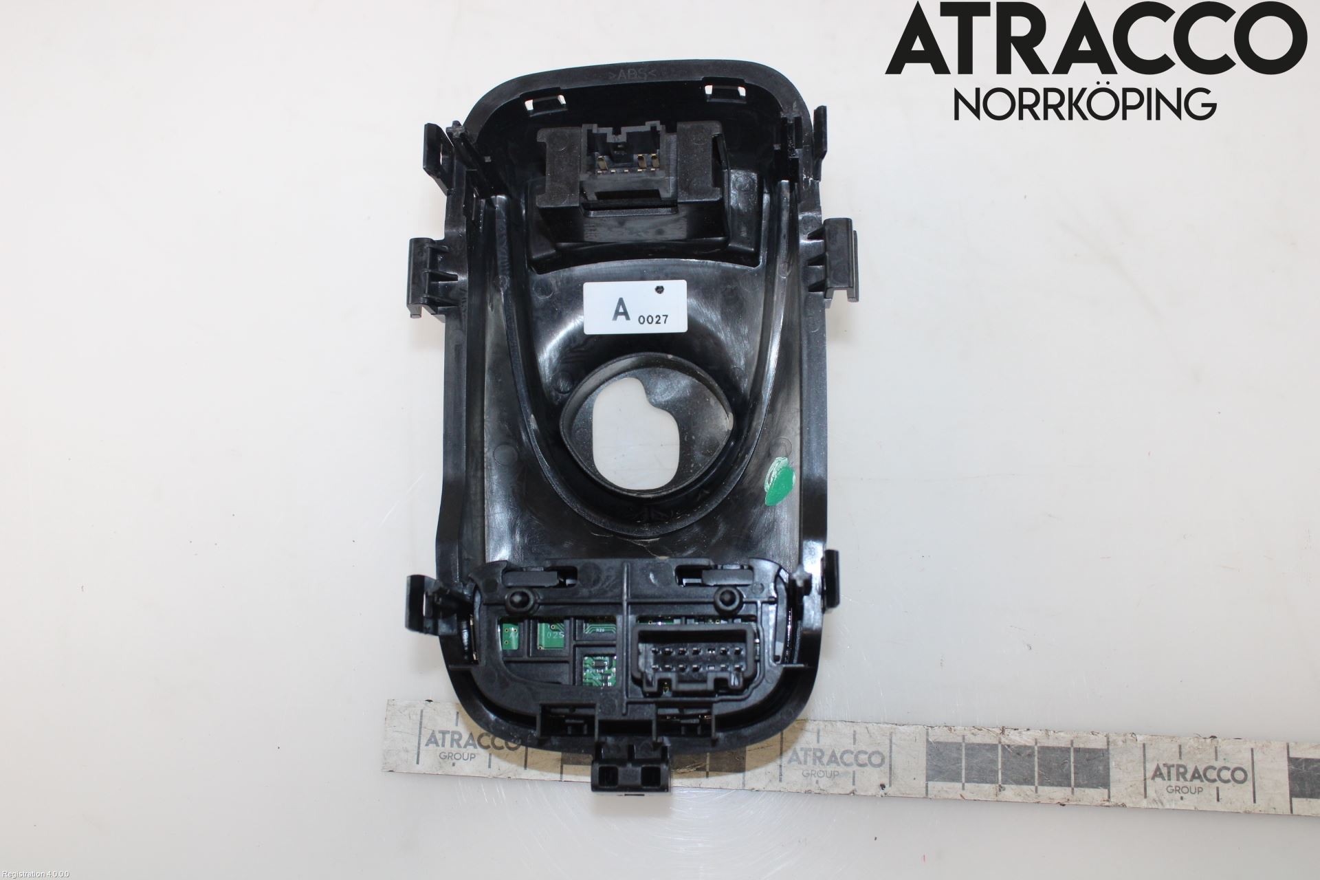 Mitsubishi OUTLANDER 13-21 Inredning Sarg Växelspak