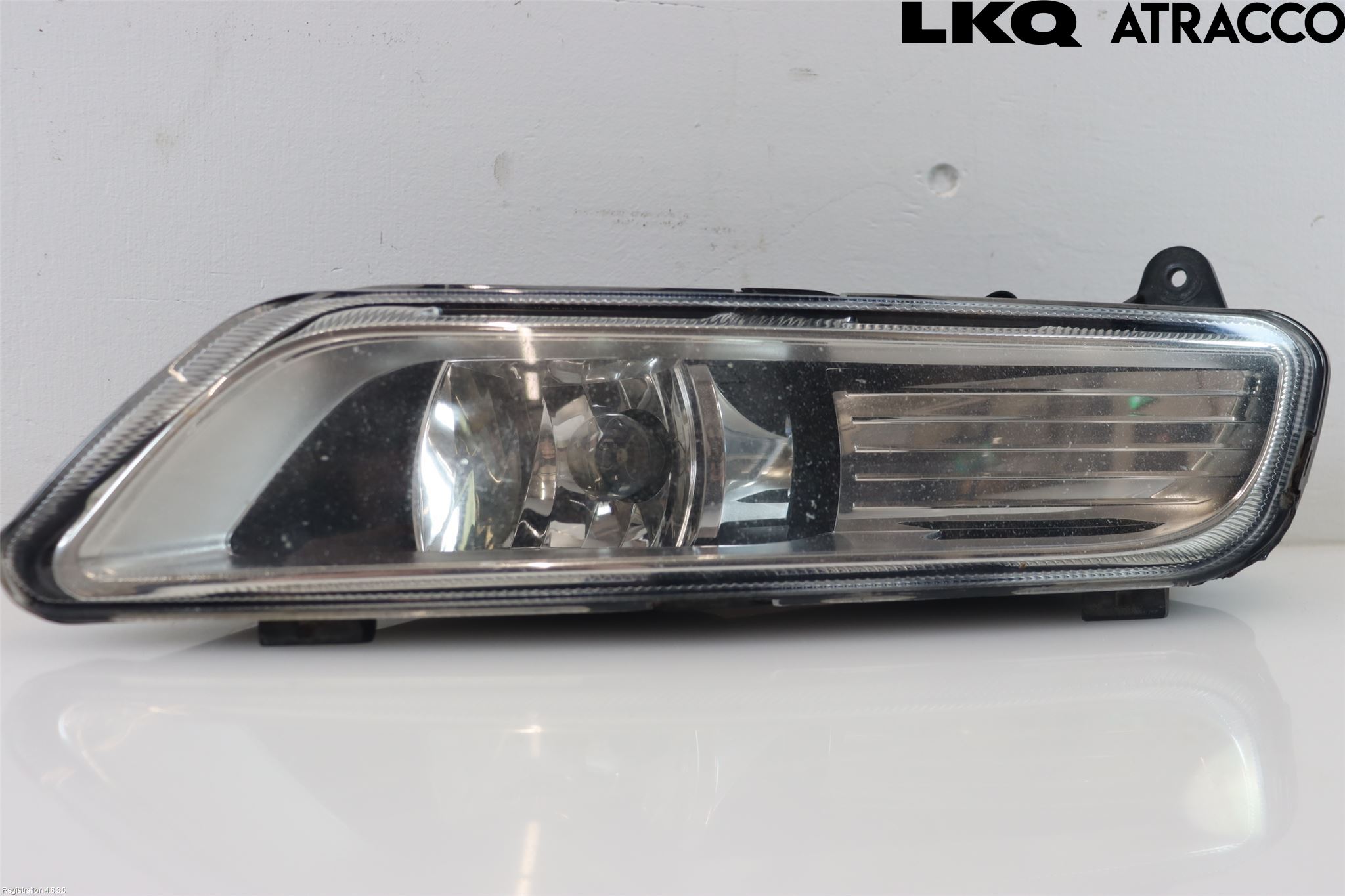 Volkswagen VW PASSAT 11-14 Dimljus-Varselljus Fram