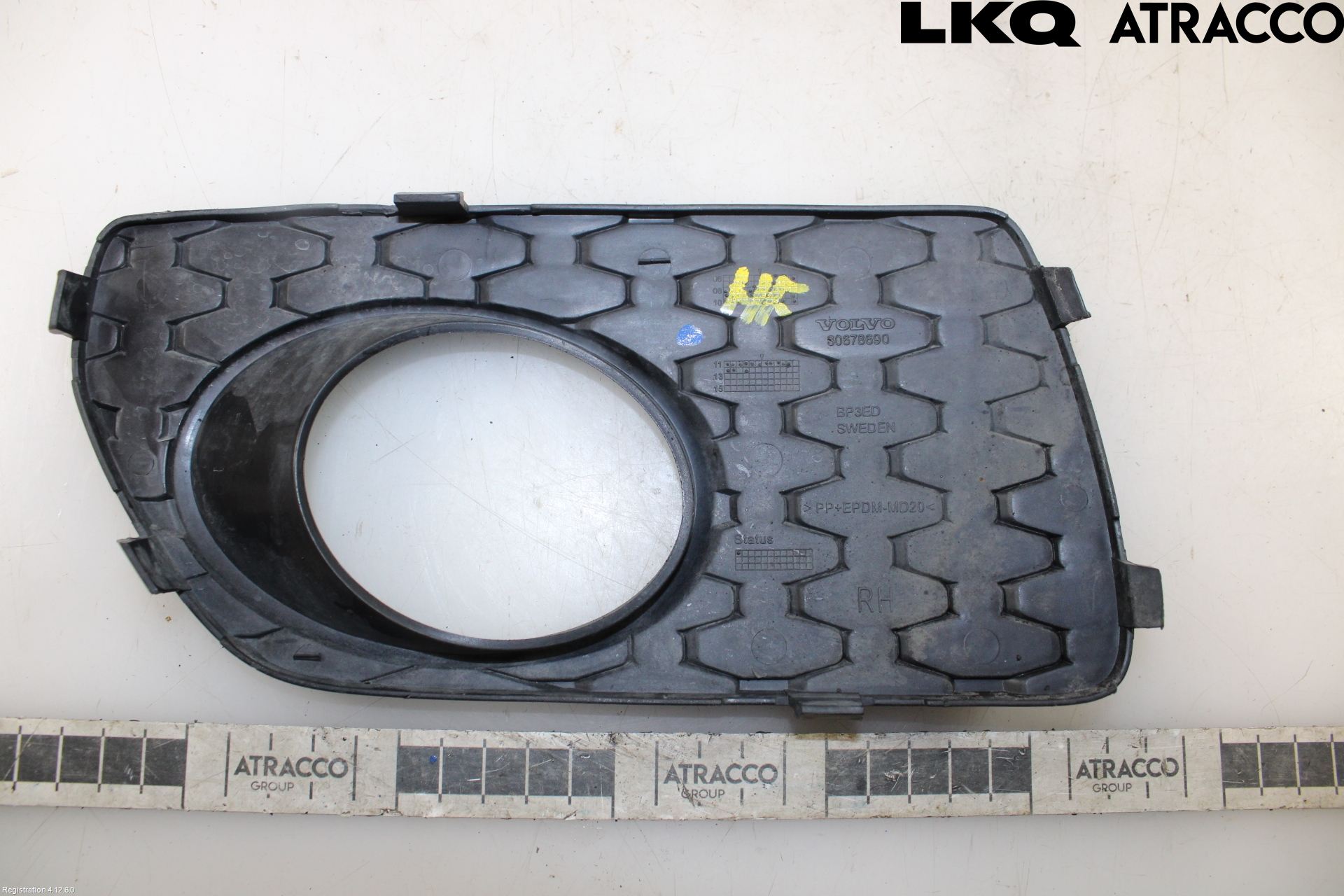 Volvo XC70 08-13 Dimljussarg Fram