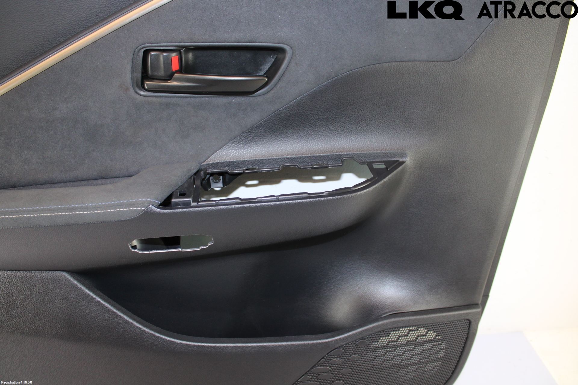 Toyota C-HR 24- Dörrklädsel Vä