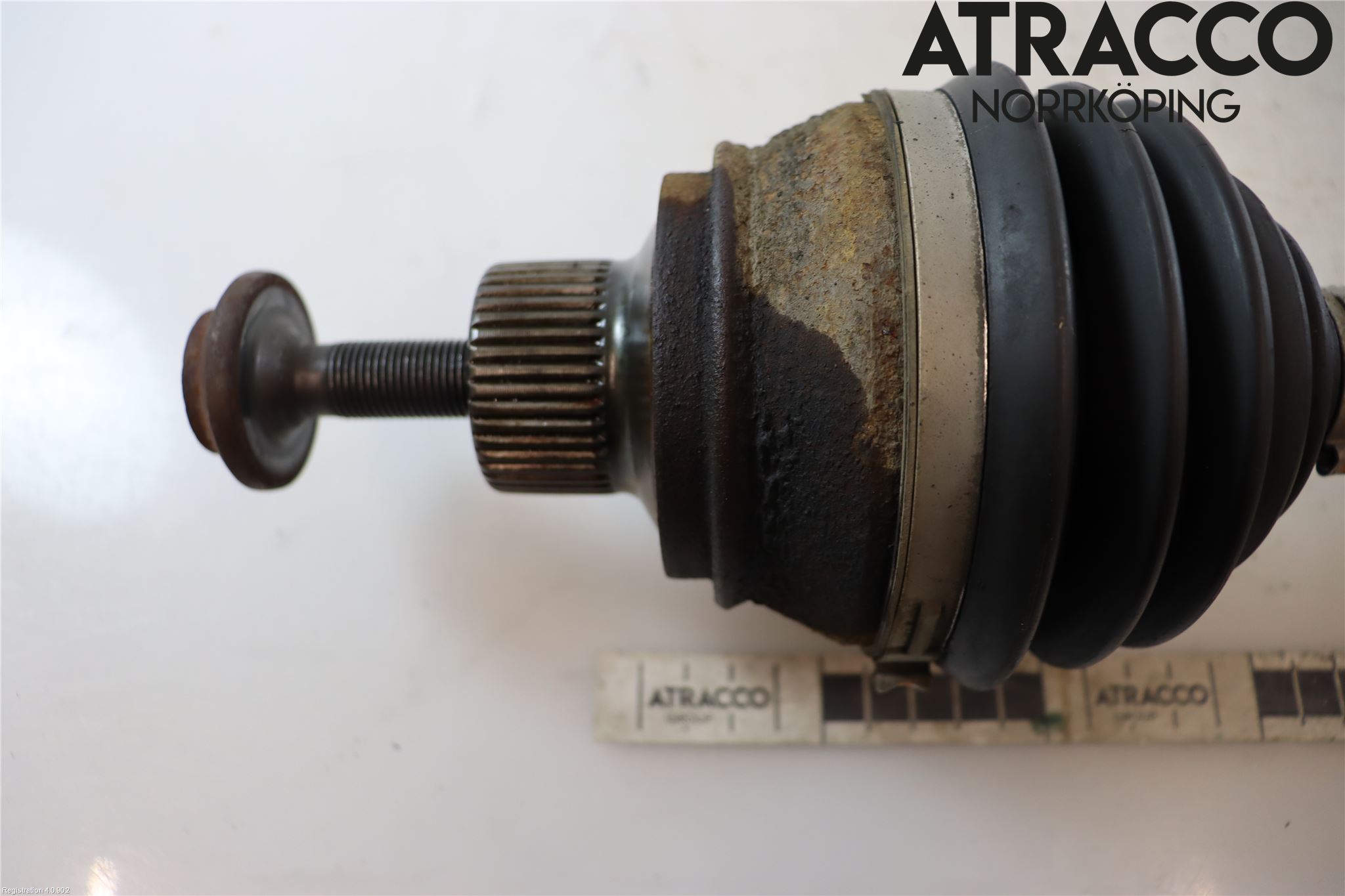 Audi A4/S4 08-11 Drivaxel Fram Vänster