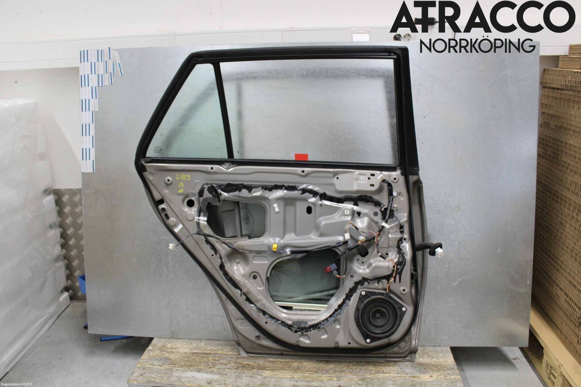 Toyota AVENSIS 07-08 Dörr Bak Vänster