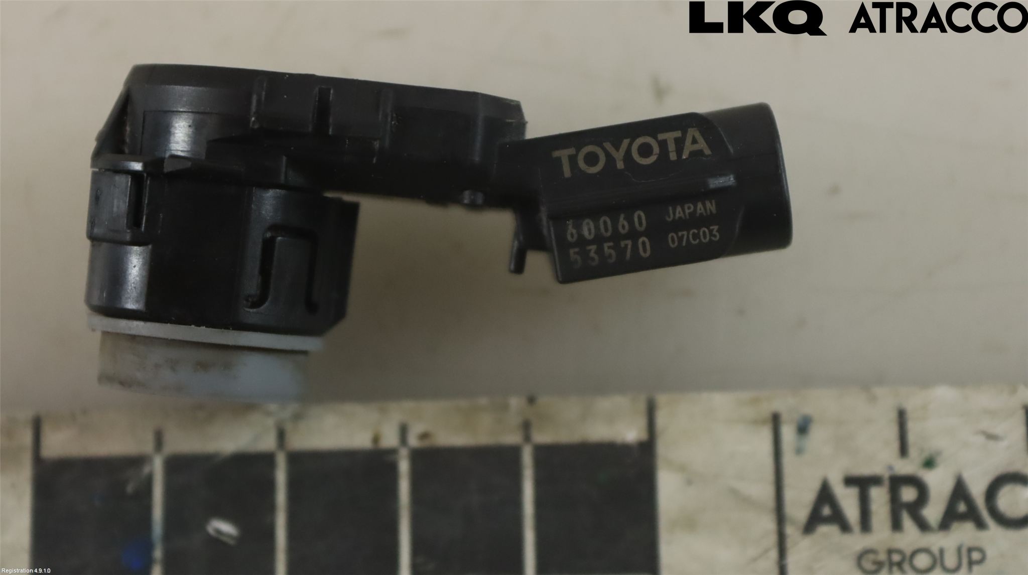 Toyota RAV4 19- Parkeringshjälp Frontsensor