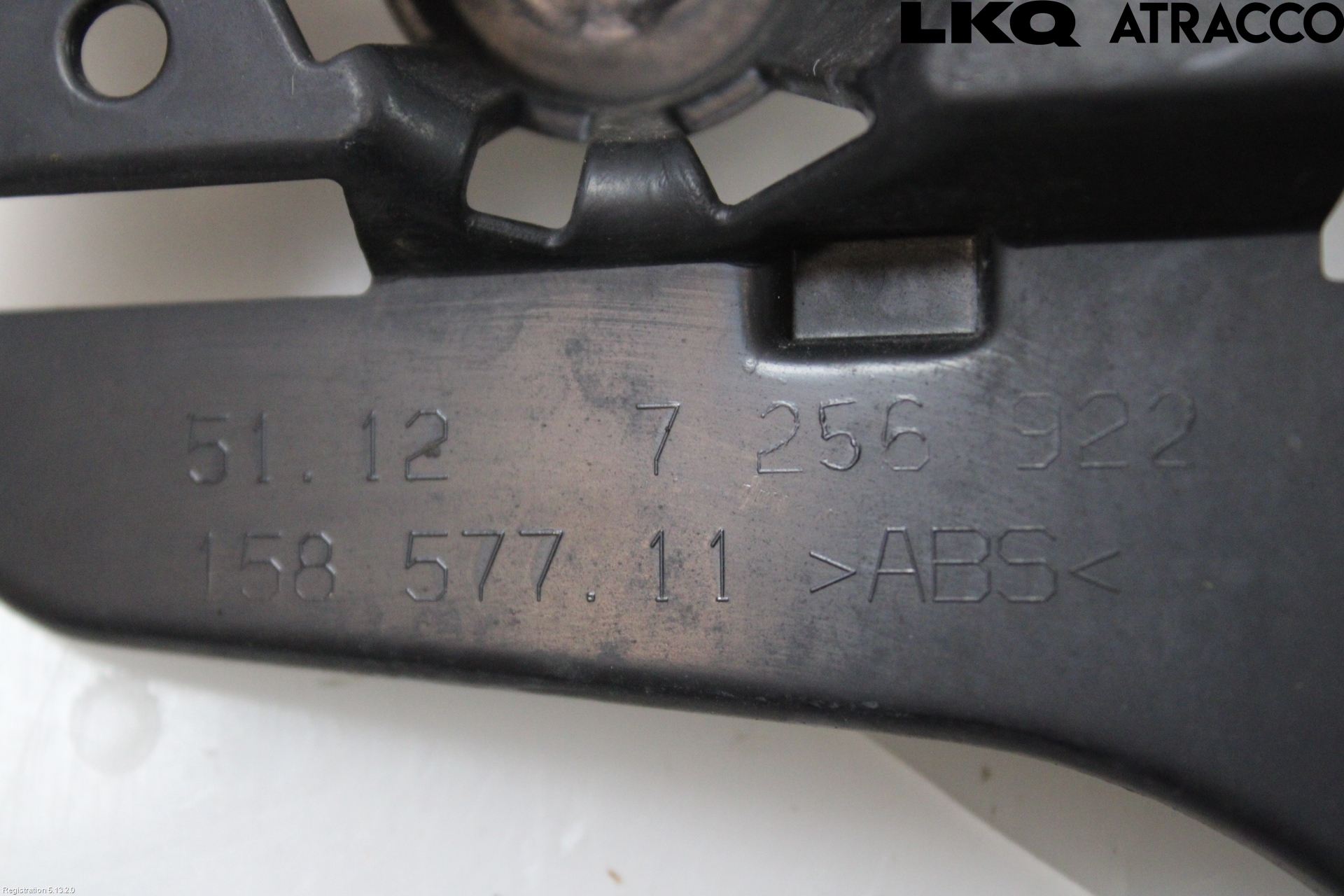 BMW 3 F30/F31/F80 12-19 Stötfångardel Bak Mitt